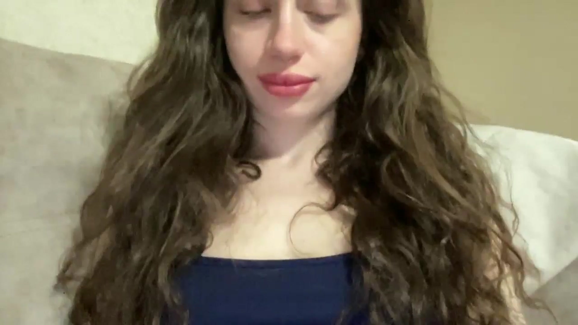Gallery image thumbnail from CurlyDream's myfreecams stream on, 03/17/2026, 20:20 image 16 of 20