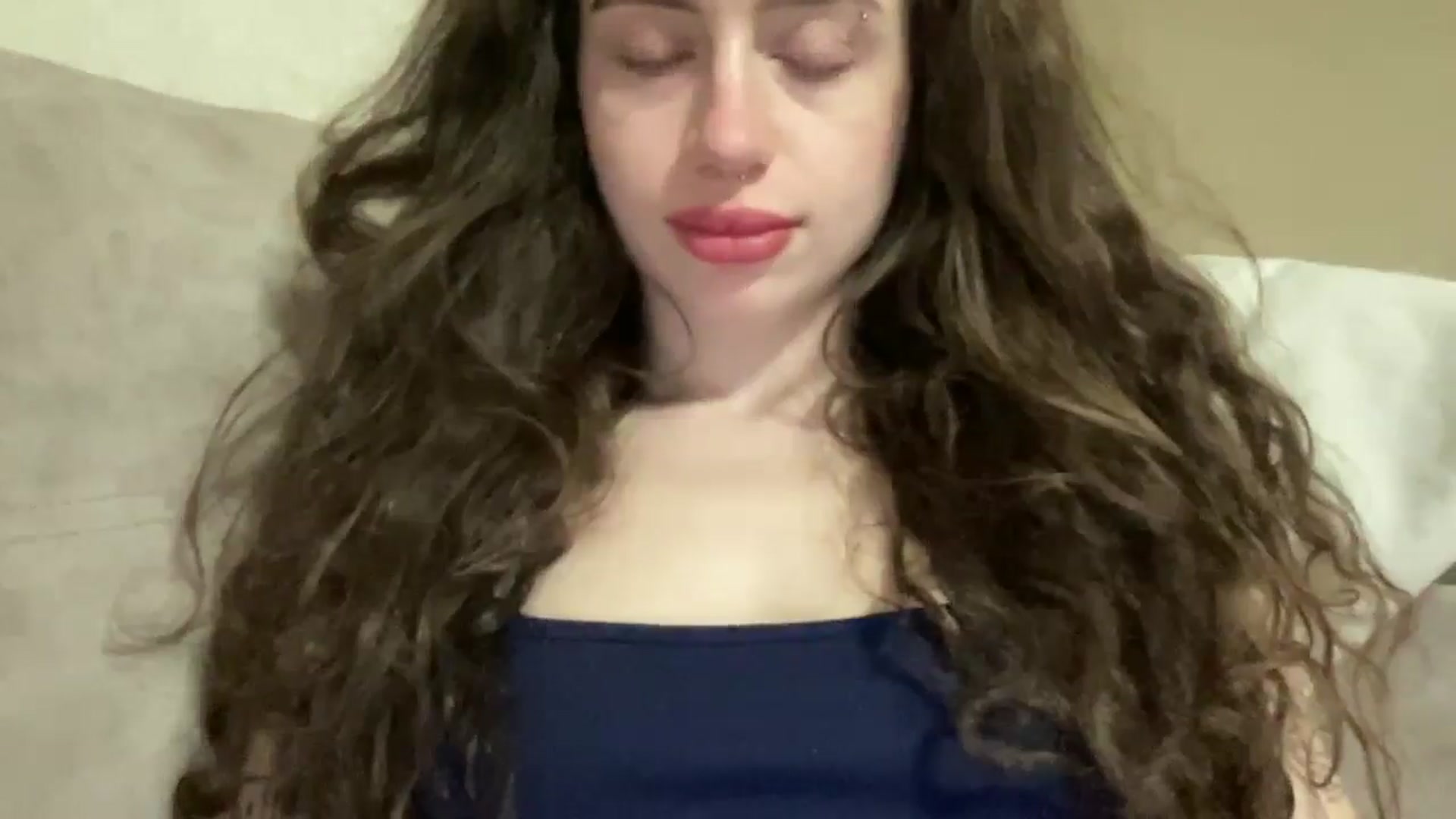 Gallery image thumbnail from CurlyDream's myfreecams stream on, 03/17/2026, 20:20 image 5 of 20