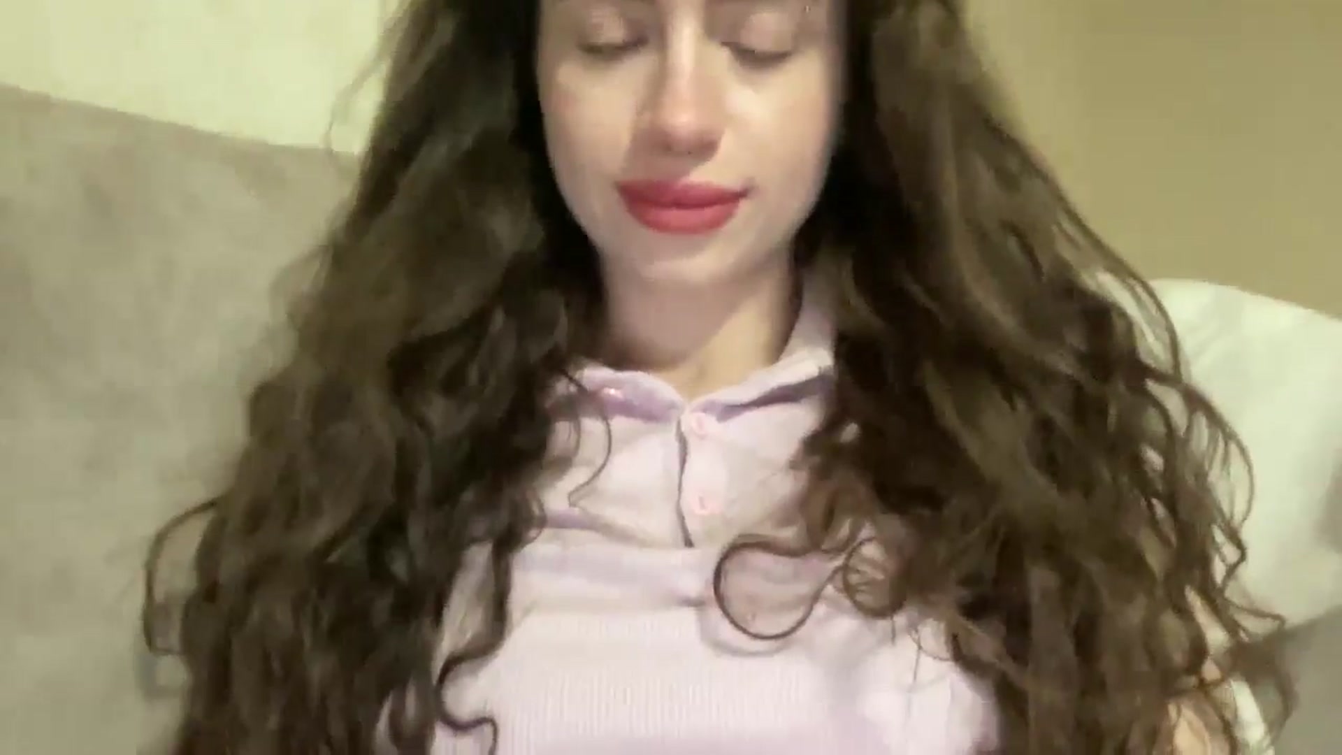 Gallery image thumbnail from CurlyDream's myfreecams stream on, 03/18/2026, 17:32 image 8 of 20