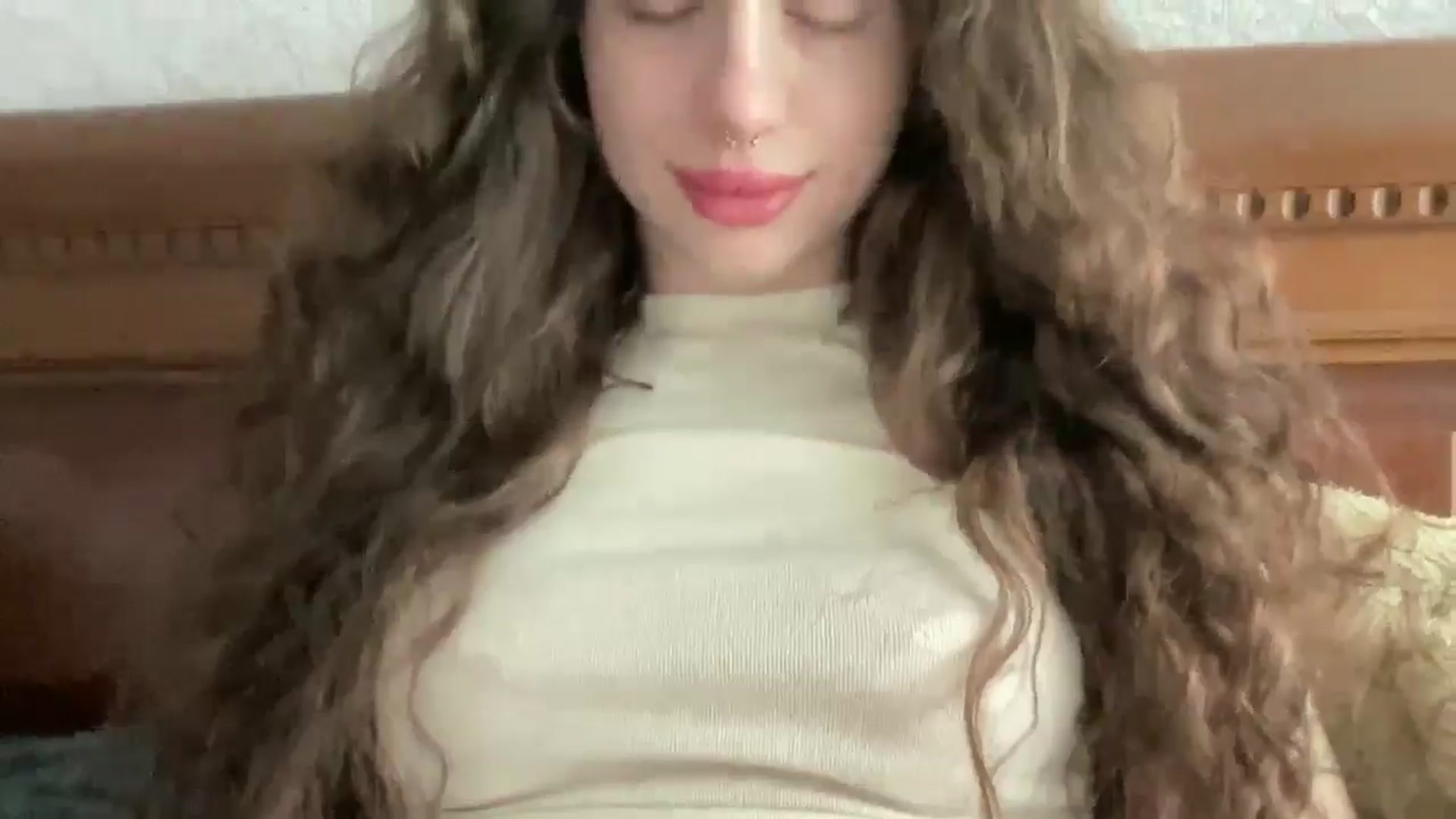 Gallery image thumbnail from CurlyDream's myfreecams stream on, 03/20/2026, 11:52 image 17 of 20