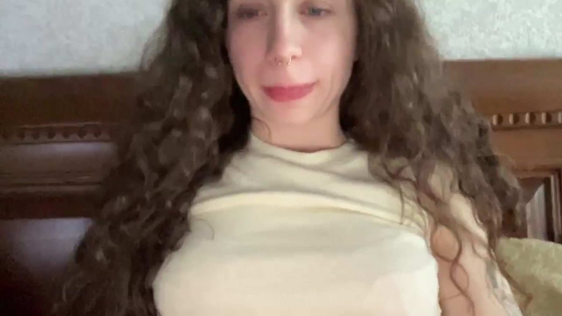 Gallery image thumbnail from CurlyDream's myfreecams stream on, 03/20/2026, 15:20 image 17 of 20
