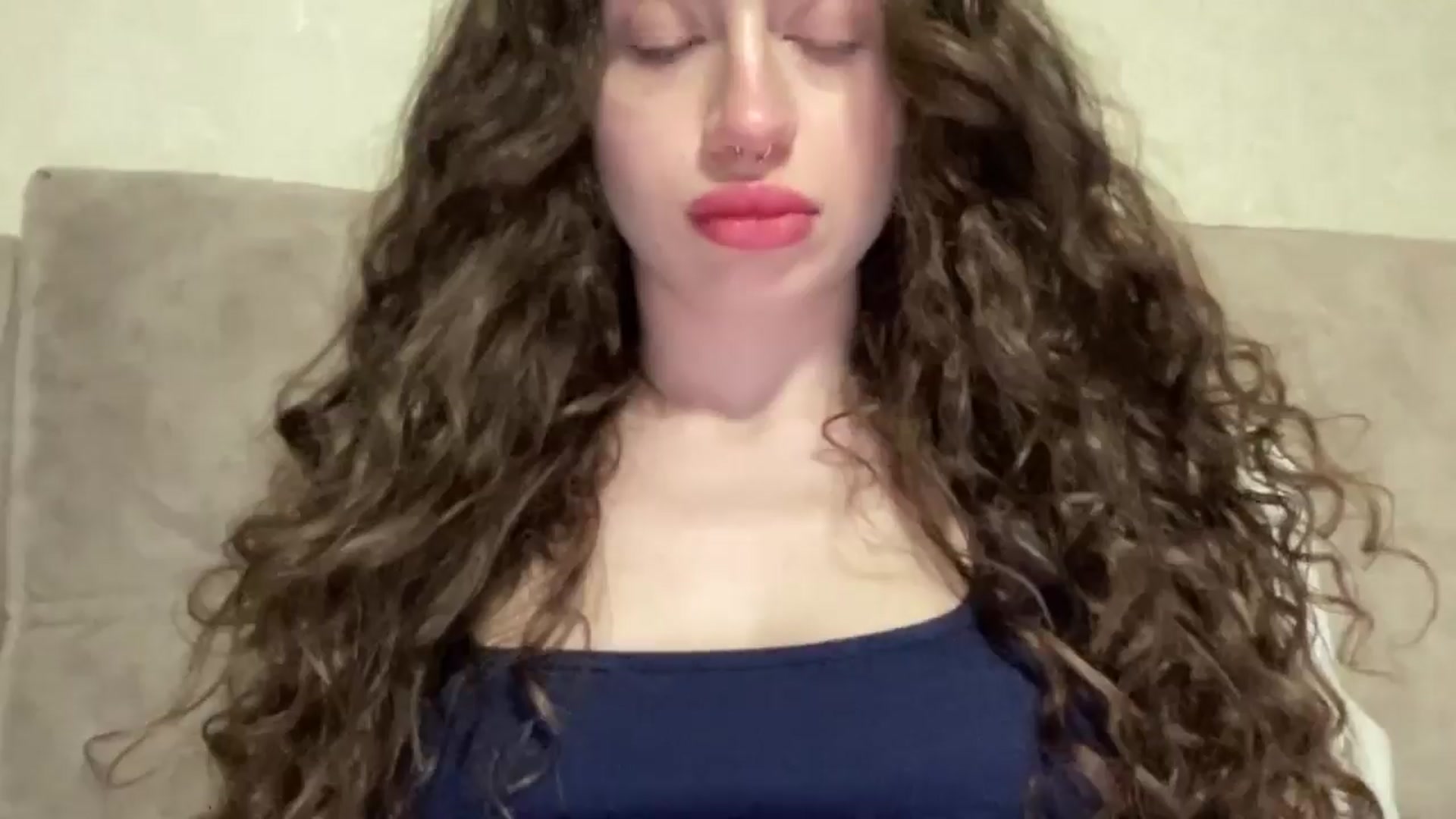 Gallery image thumbnail from CurlyDream's myfreecams stream on, 03/22/2026, 18:41 image 2 of 20