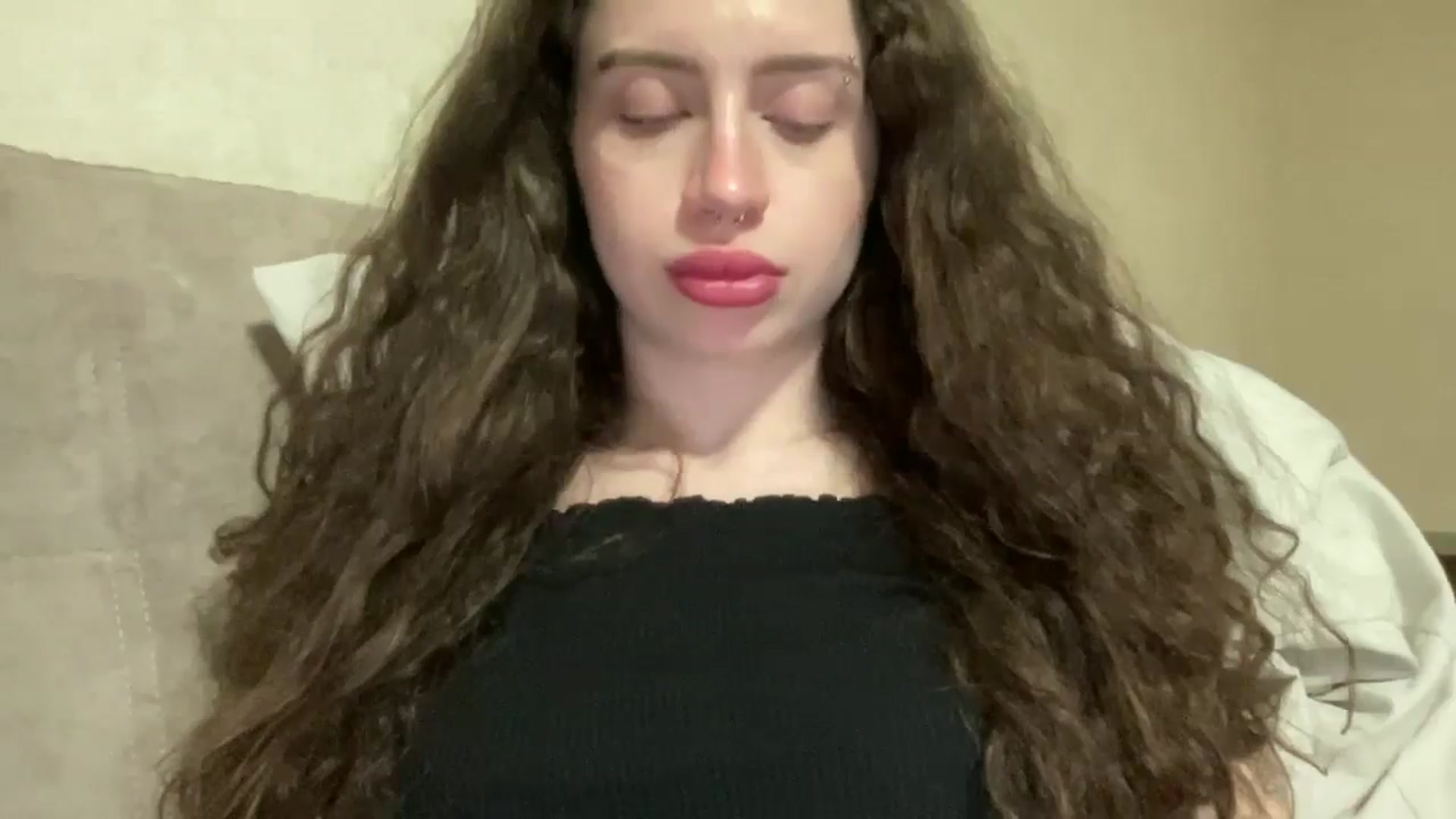 Gallery image thumbnail from CurlyDream's myfreecams stream on, 03/24/2026, 17:23 image 12 of 20