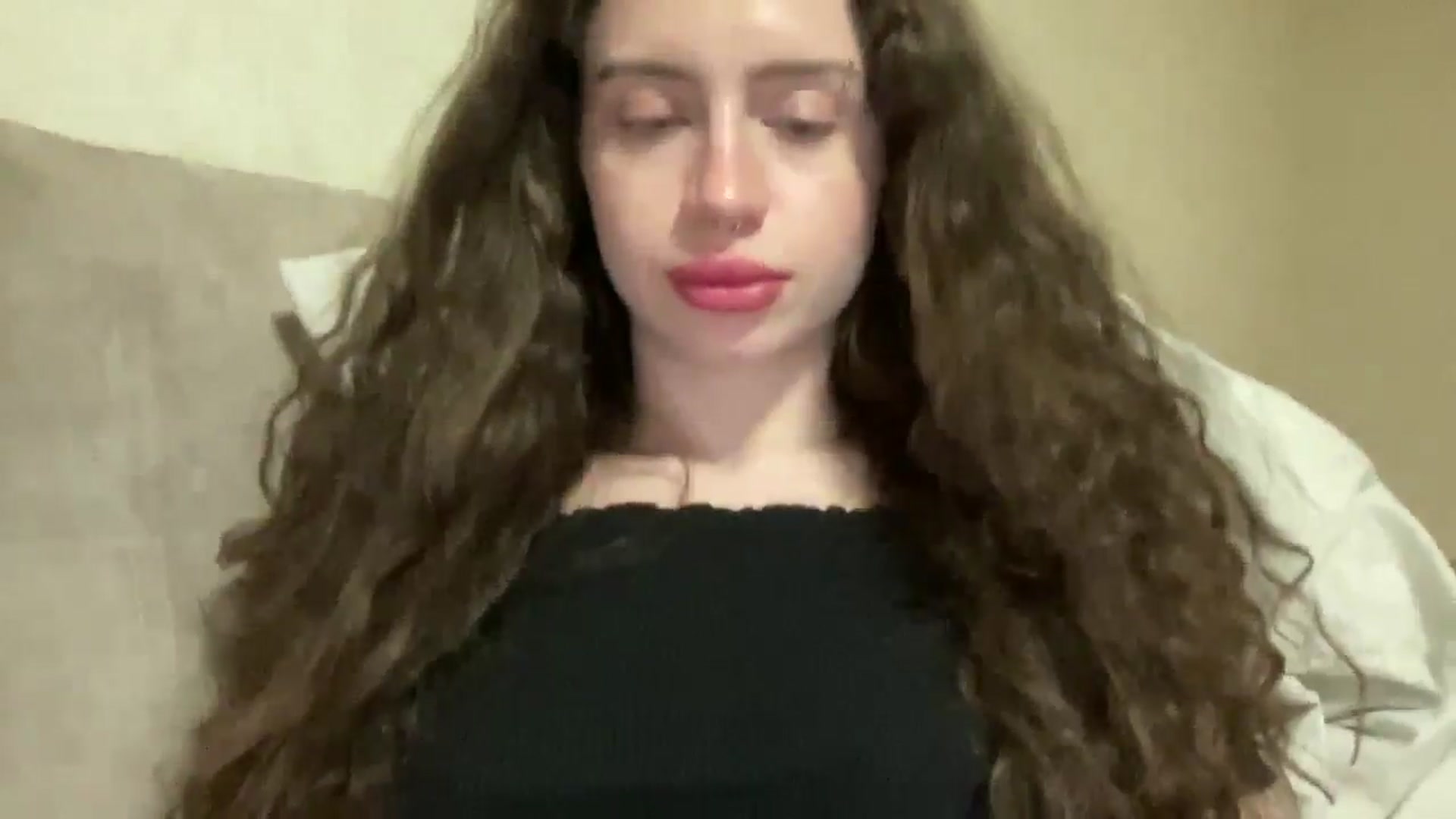 Gallery image thumbnail from CurlyDream's myfreecams stream on, 03/24/2026, 17:23 image 15 of 20