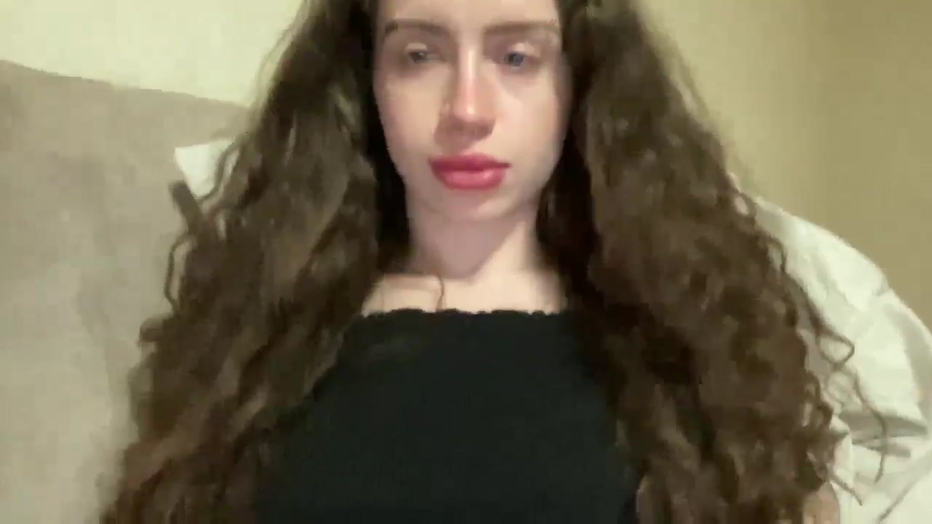 Gallery image thumbnail from CurlyDream's myfreecams stream on, 03/24/2026, 17:23 image 13 of 20