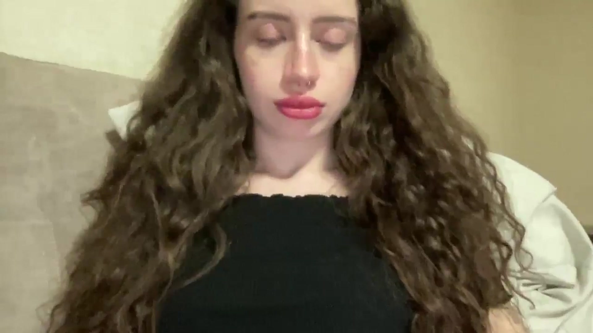 Gallery image thumbnail from CurlyDream's myfreecams stream on, 03/24/2026, 17:23 image 5 of 20