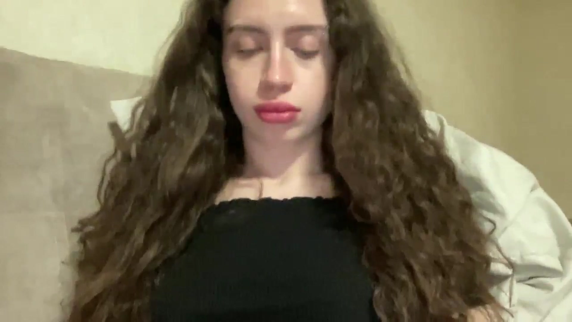 Gallery image thumbnail from CurlyDream's myfreecams stream on, 03/24/2026, 17:23 image 19 of 20