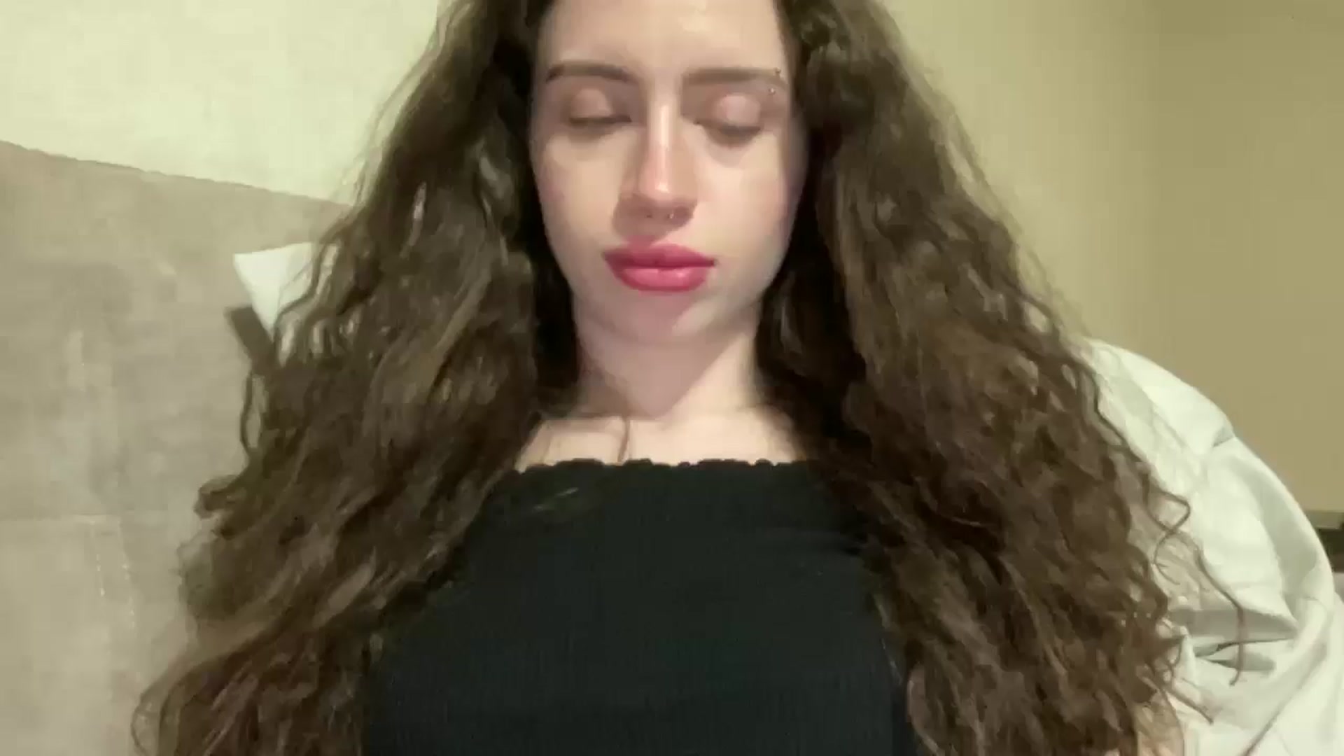 Gallery image thumbnail from CurlyDream's myfreecams stream on, 03/24/2026, 17:23 image 11 of 20