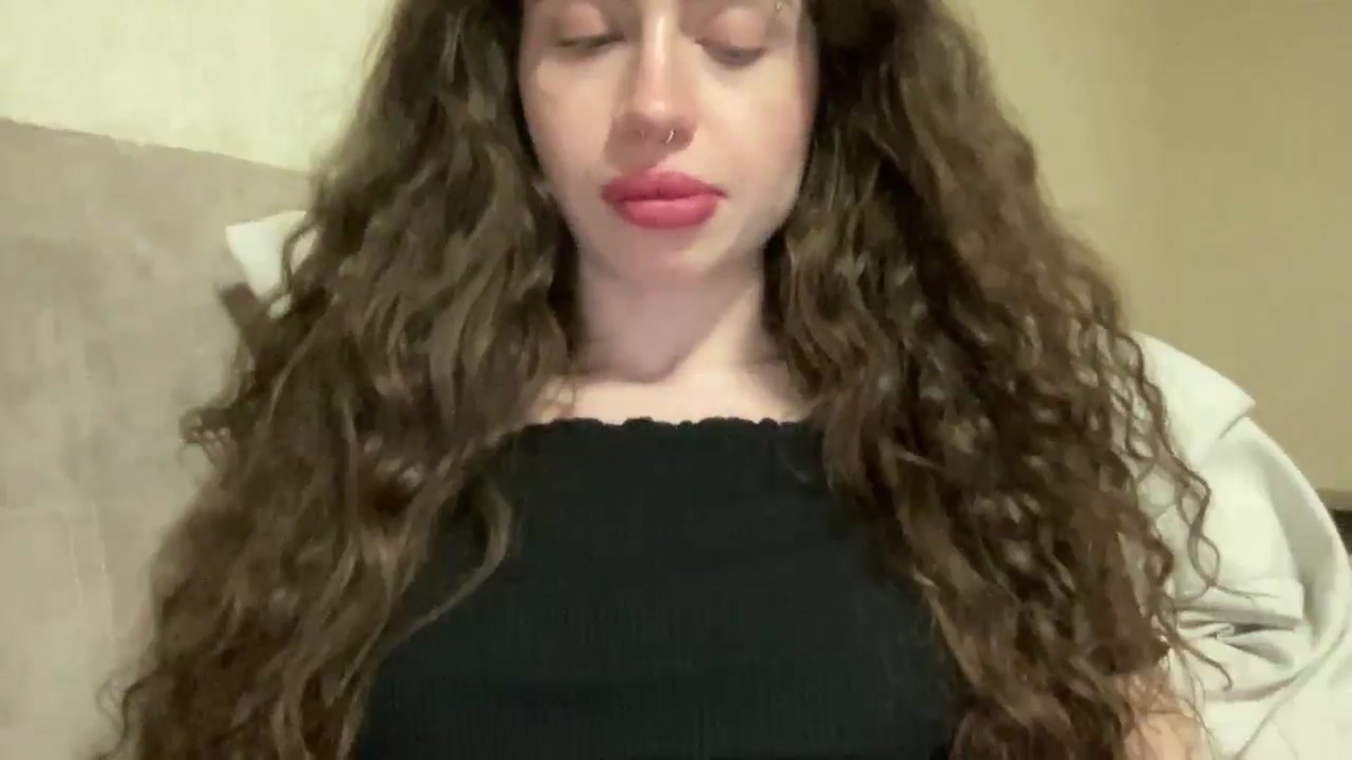 Gallery image thumbnail from CurlyDream's myfreecams stream on, 03/24/2026, 17:23 image 2 of 20