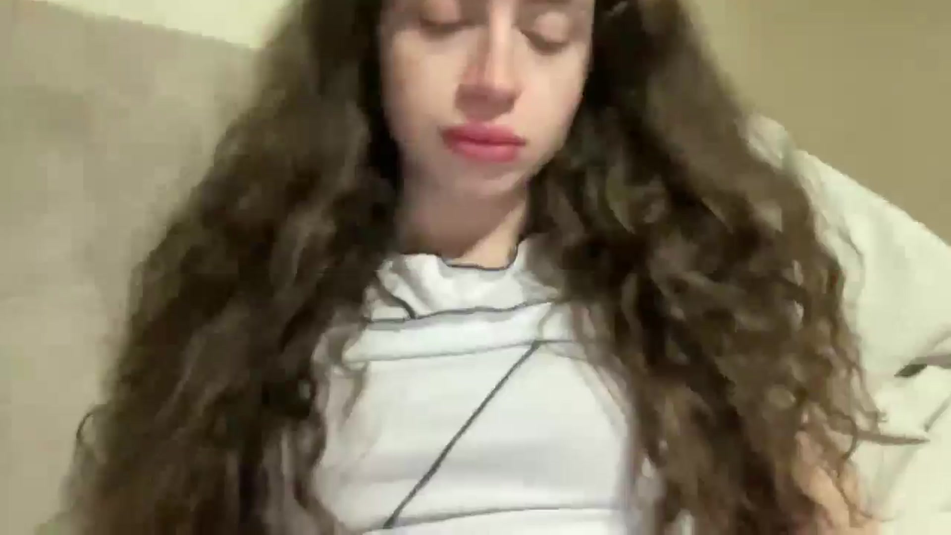 Gallery image thumbnail from CurlyDream's myfreecams stream on, 03/25/2026, 20:00 image 18 of 20