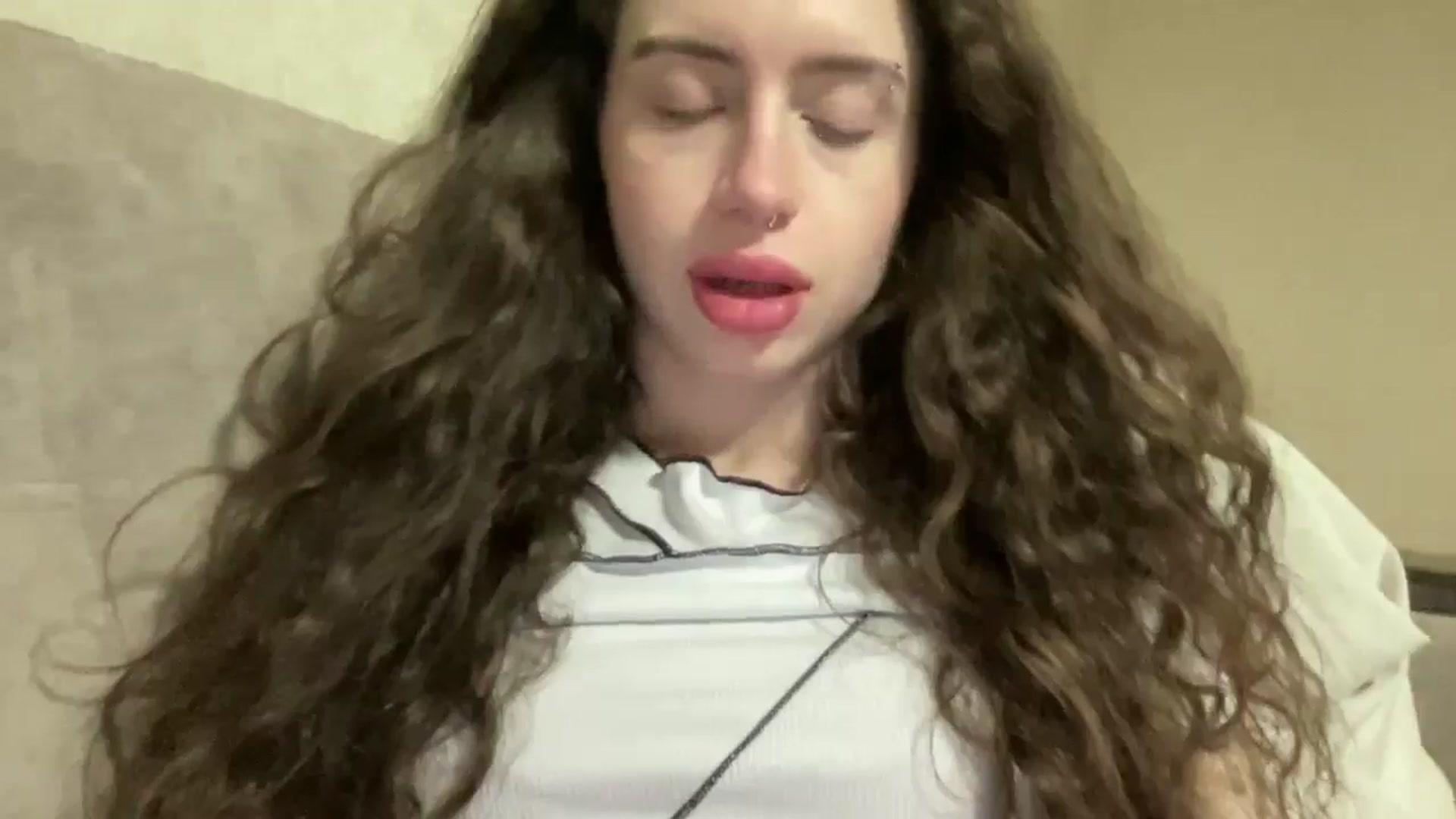 Gallery image thumbnail from CurlyDream's myfreecams stream on, 03/25/2026, 20:00 image 6 of 20