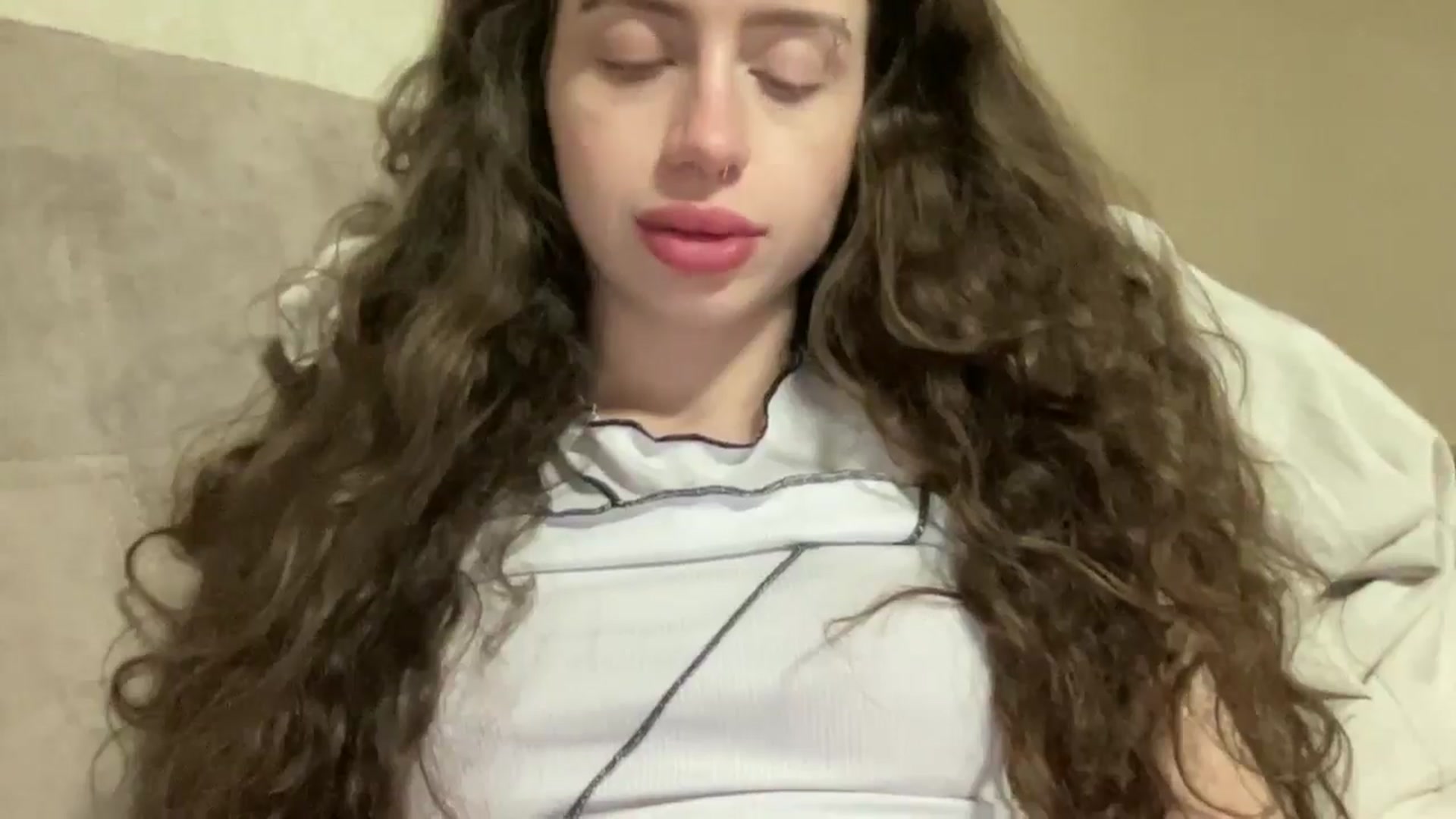 Gallery image thumbnail from CurlyDream's myfreecams stream on, 03/25/2026, 20:00 image 20 of 20