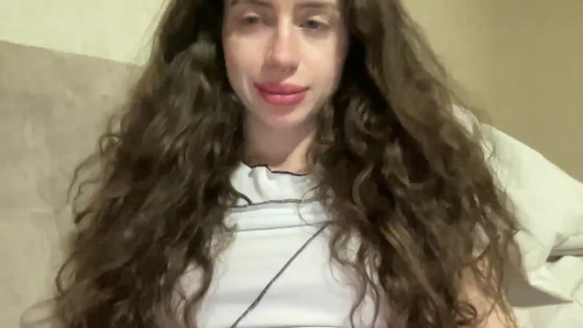 Gallery image thumbnail from CurlyDream's myfreecams stream on, 03/25/2026, 20:00 image 10 of 20