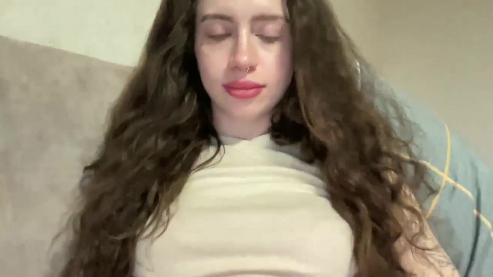 Gallery image thumbnail from CurlyDream's myfreecams stream on, 03/26/2026, 17:09 image 8 of 20