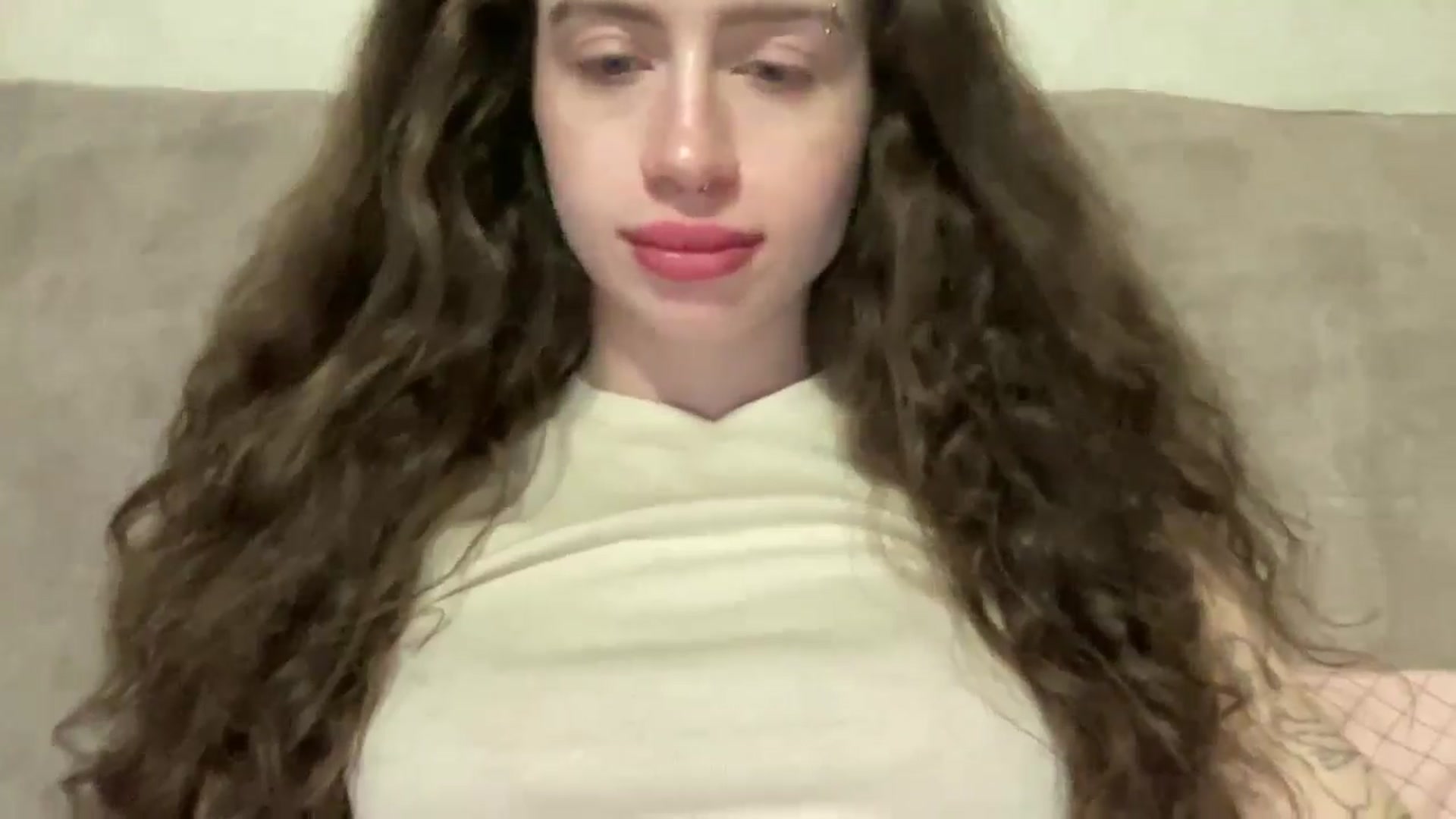 Gallery image thumbnail from CurlyDream's myfreecams stream on, 03/26/2026, 17:09 image 12 of 20