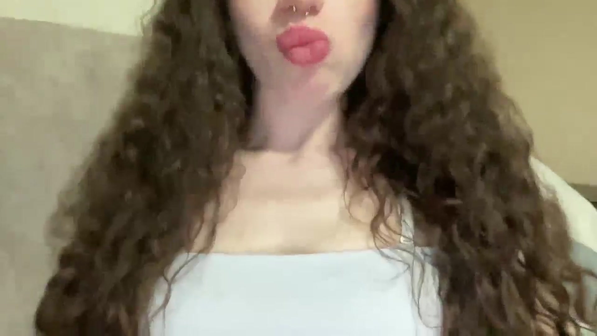 Gallery image thumbnail from CurlyDream's myfreecams stream on, 03/27/2026, 18:40 image 17 of 20