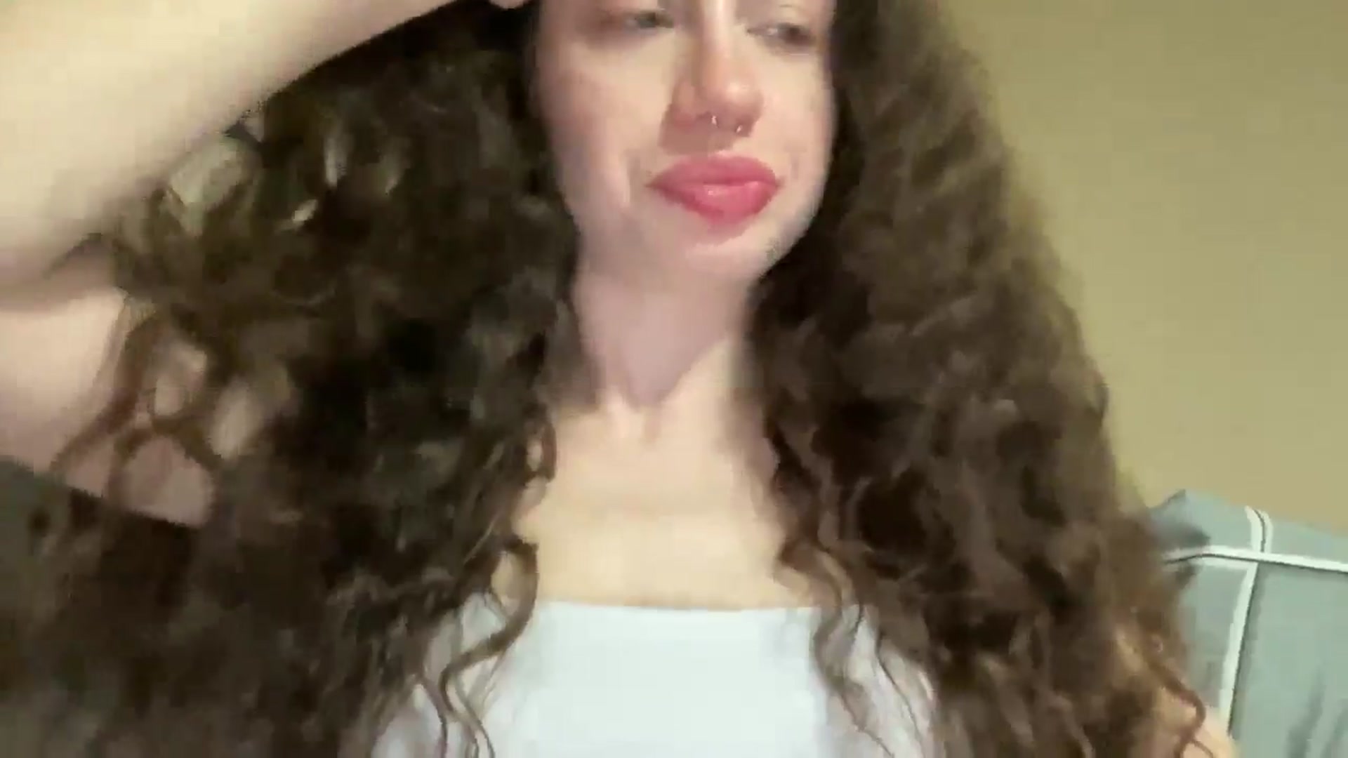 Gallery image thumbnail from CurlyDream's myfreecams stream on, 03/27/2026, 18:40 image 8 of 20