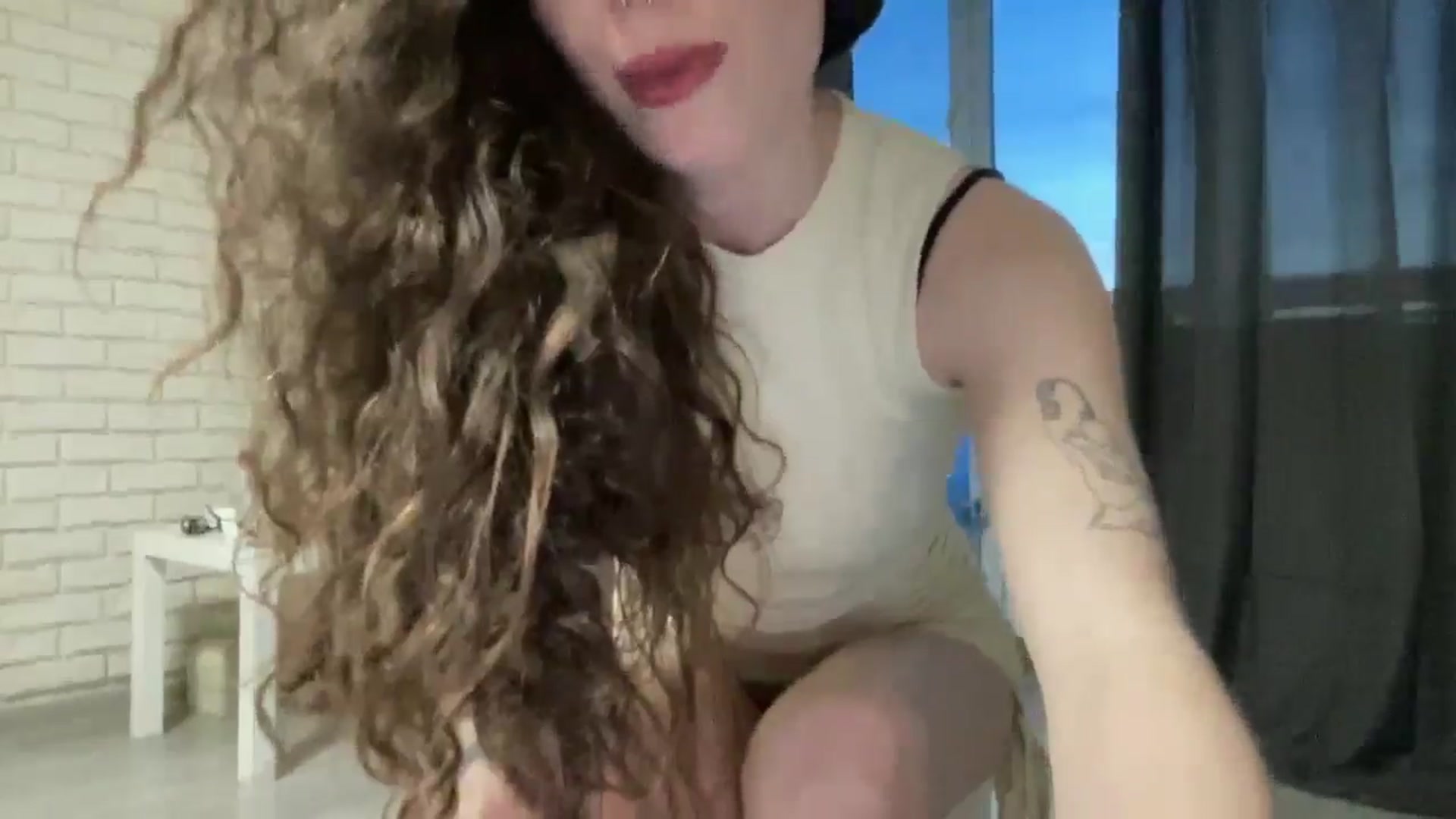 Gallery image thumbnail from CurlyDream's myfreecams stream on, 03/28/2026, 17:47 image 13 of 20