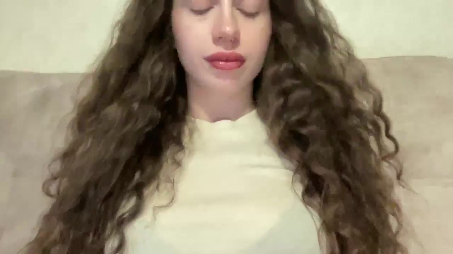 Gallery image thumbnail from CurlyDream's myfreecams stream on, 03/28/2026, 17:47 image 8 of 20