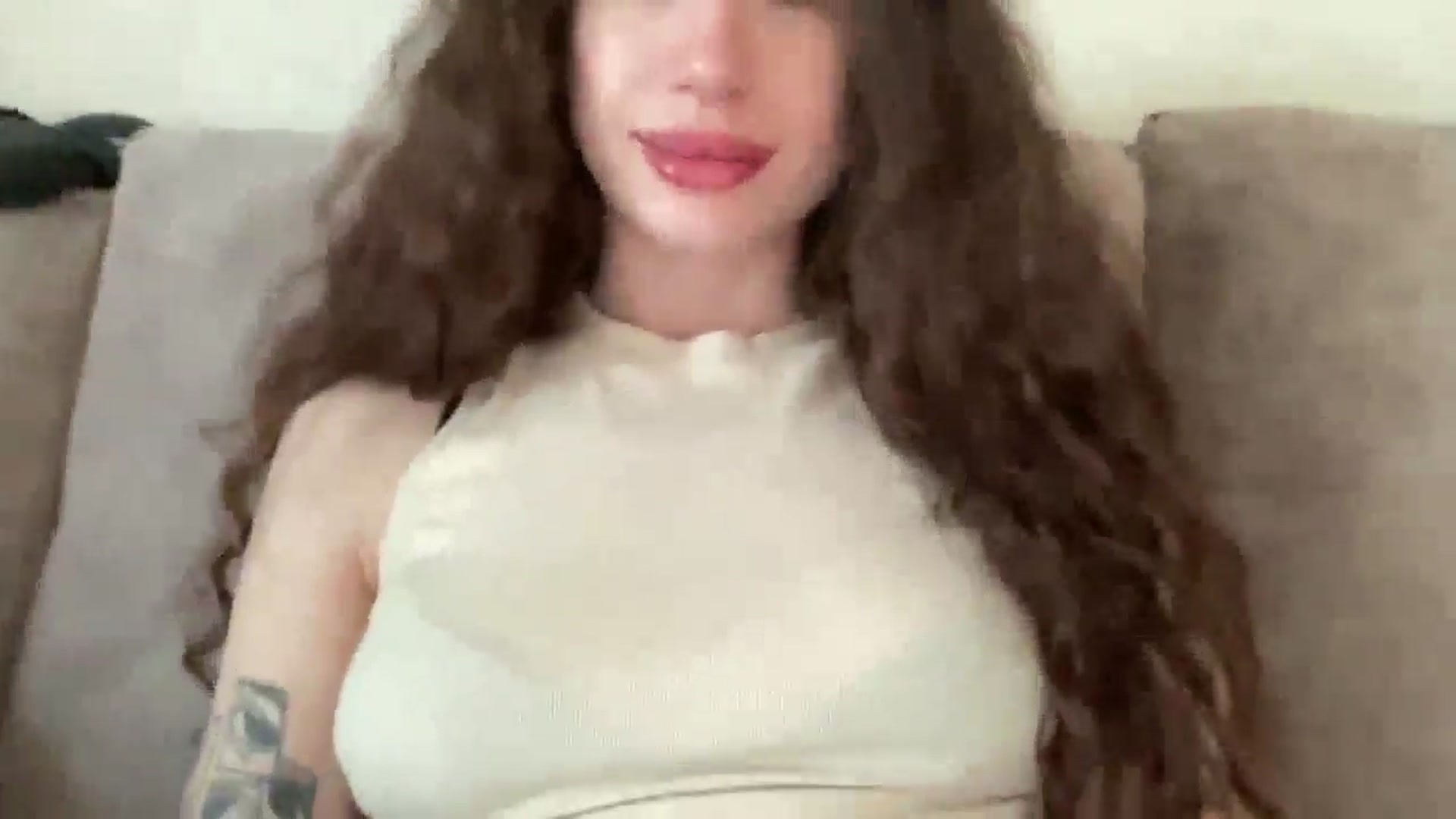 Gallery image thumbnail from CurlyDream's myfreecams stream on, 03/28/2026, 17:47 image 2 of 20