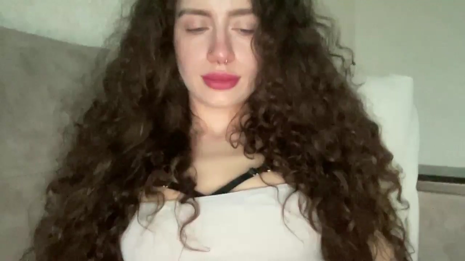 Gallery image thumbnail from CurlyDream's myfreecams stream on, 03/31/2026, 15:31 image 8 of 20