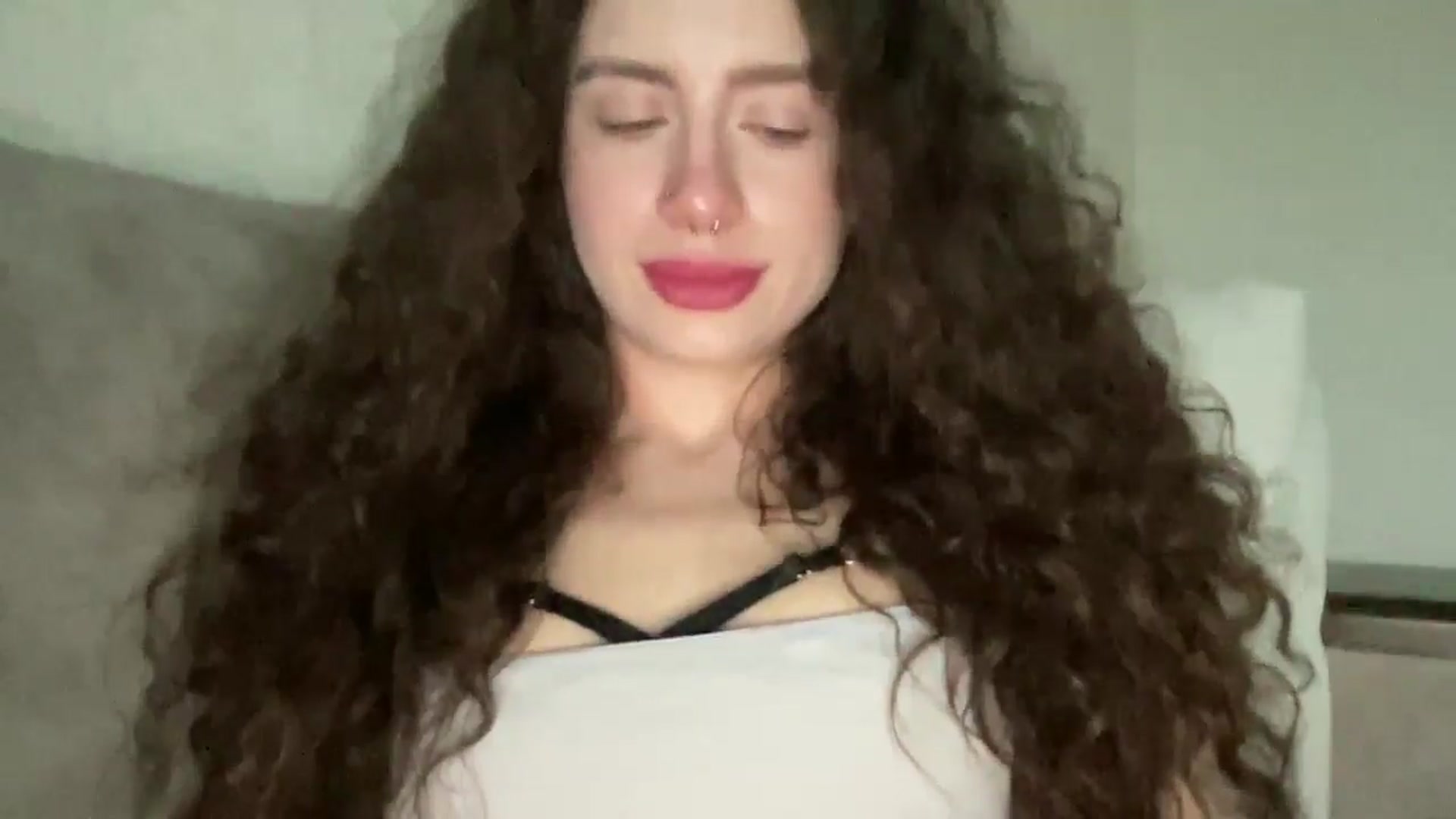 Gallery image thumbnail from CurlyDream's myfreecams stream on, 03/31/2026, 15:31 image 3 of 20