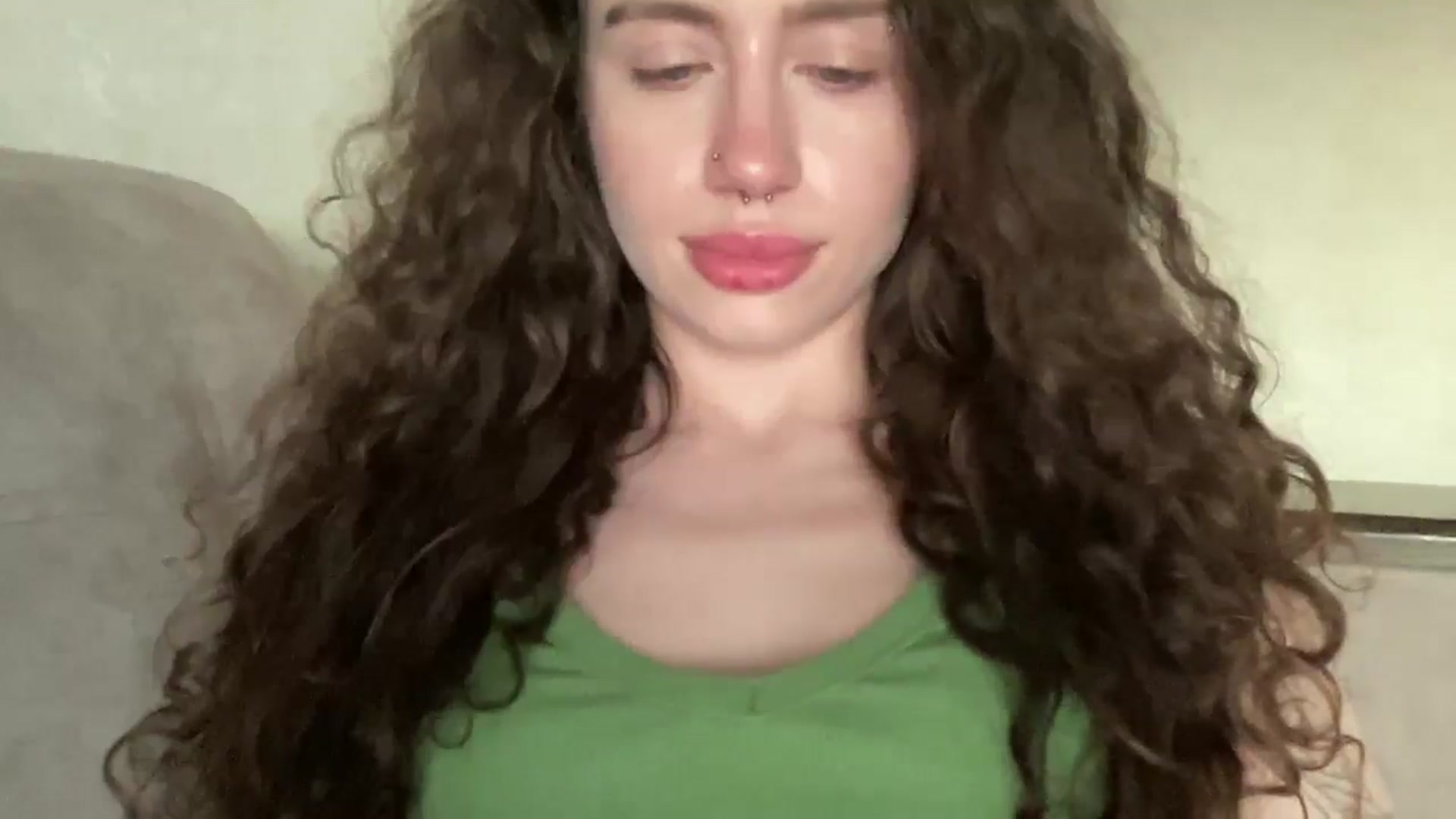 Gallery image thumbnail from CurlyDream's myfreecams stream on, 04/12/2026, 17:11 image 14 of 20