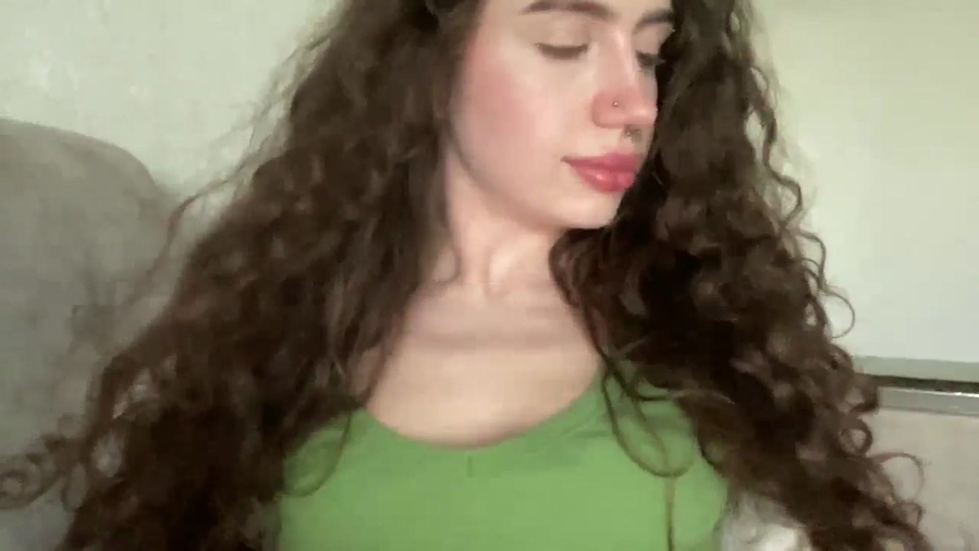 Gallery image thumbnail from CurlyDream's myfreecams stream on, 04/12/2026, 17:11 image 6 of 20