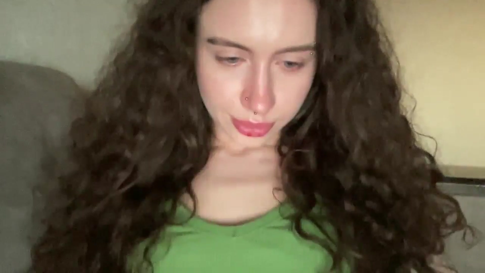 Gallery image thumbnail from CurlyDream's myfreecams stream on, 04/12/2026, 17:11 image 19 of 20