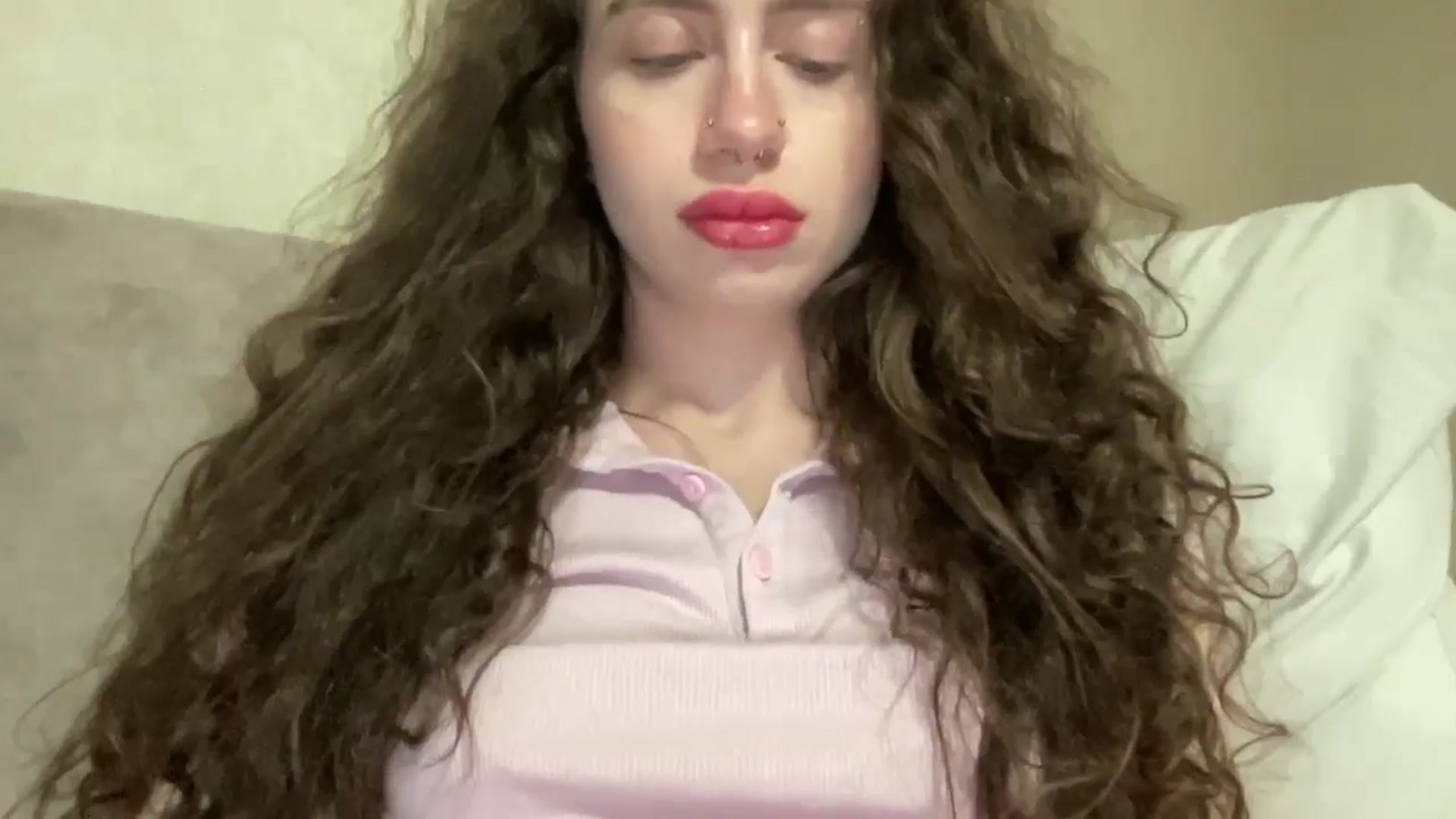 Gallery image thumbnail from CurlyDream's myfreecams stream on, 04/15/2026, 17:29 image 2 of 20