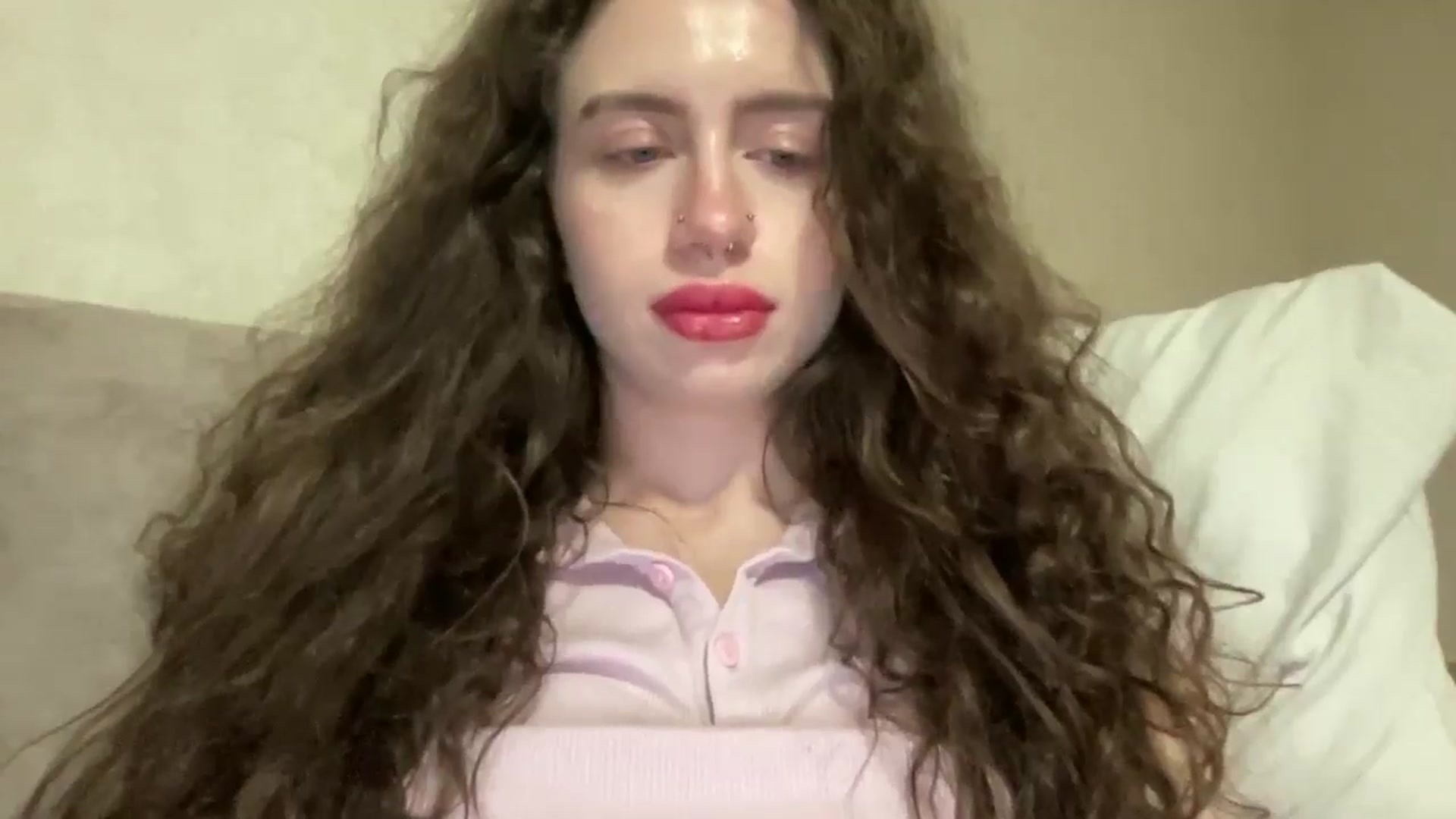 Gallery image thumbnail from CurlyDream's myfreecams stream on, 04/15/2026, 17:29 image 4 of 20