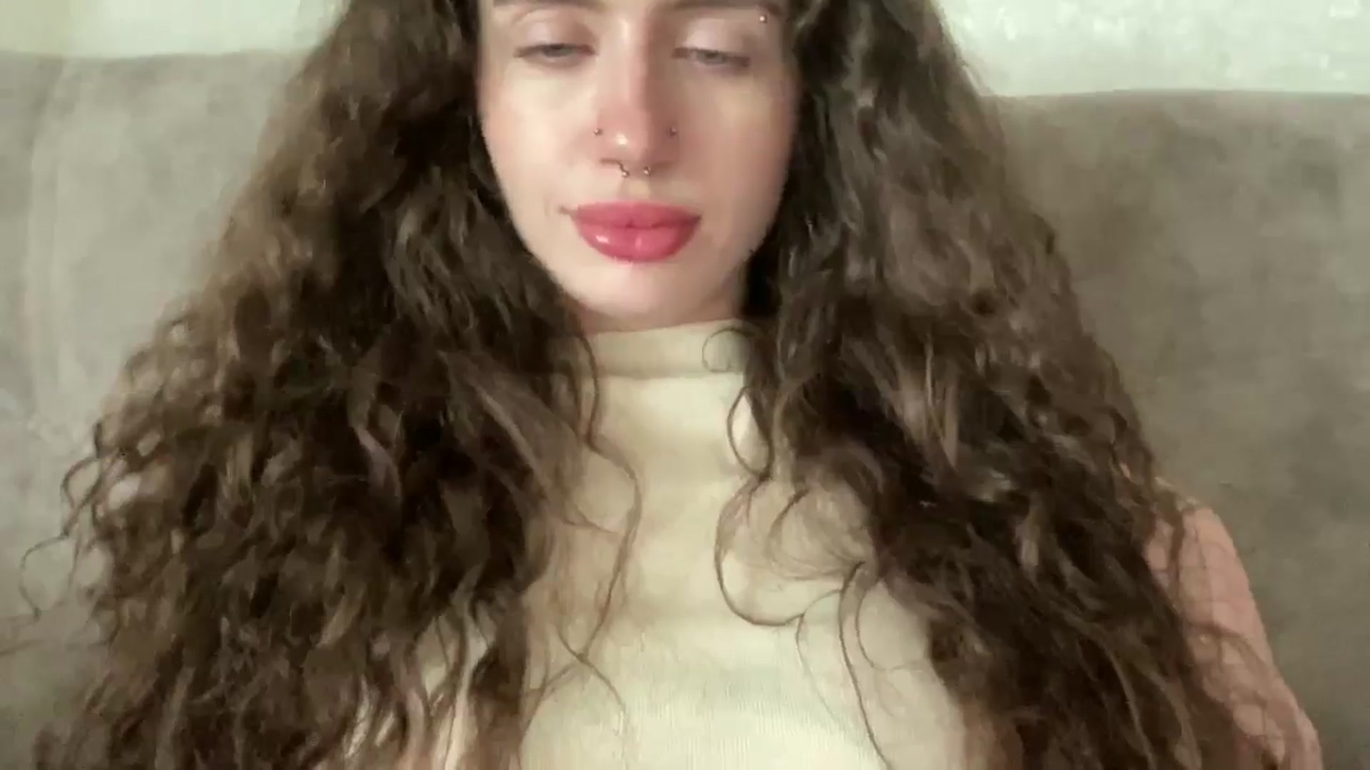 Gallery image thumbnail from CurlyDream's myfreecams stream on, 04/18/2026, 12:11 image 14 of 20