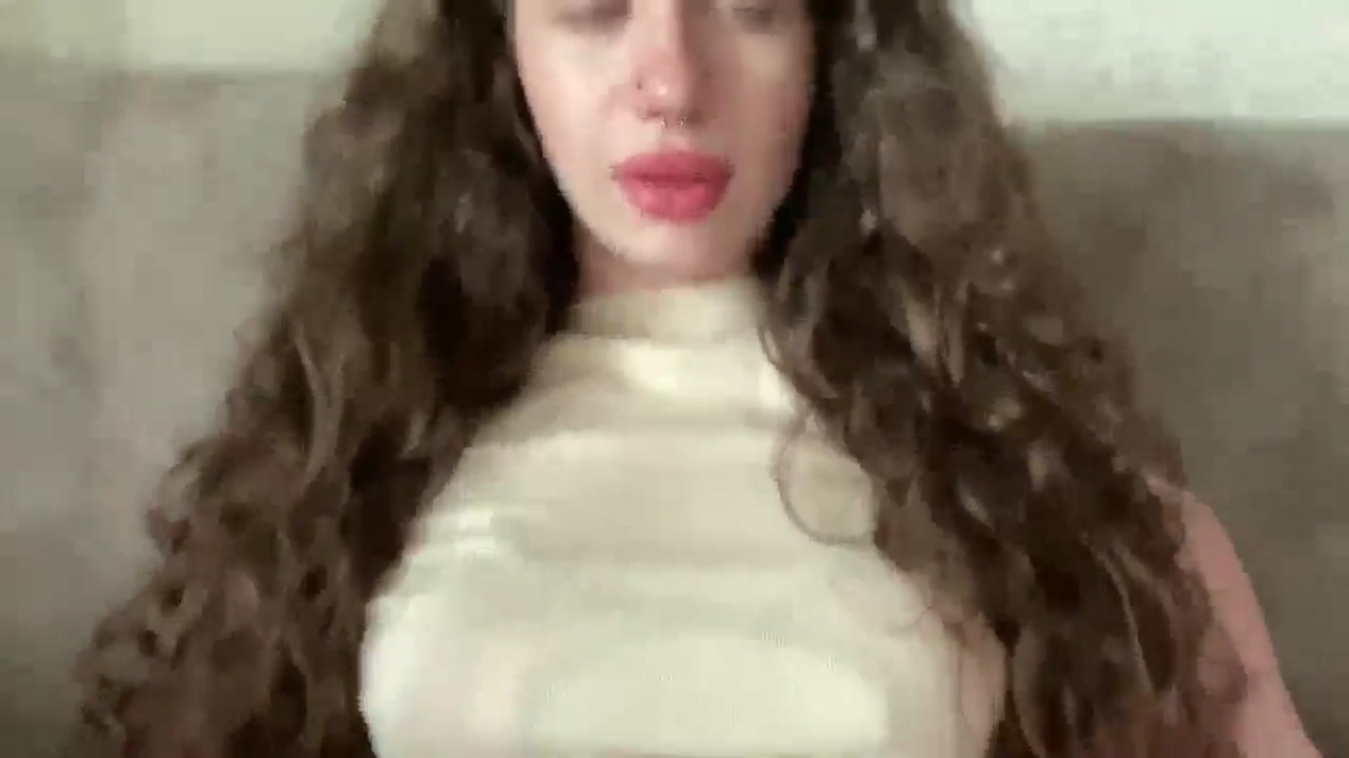 Gallery image thumbnail from CurlyDream's myfreecams stream on, 04/18/2026, 12:11 image 6 of 20