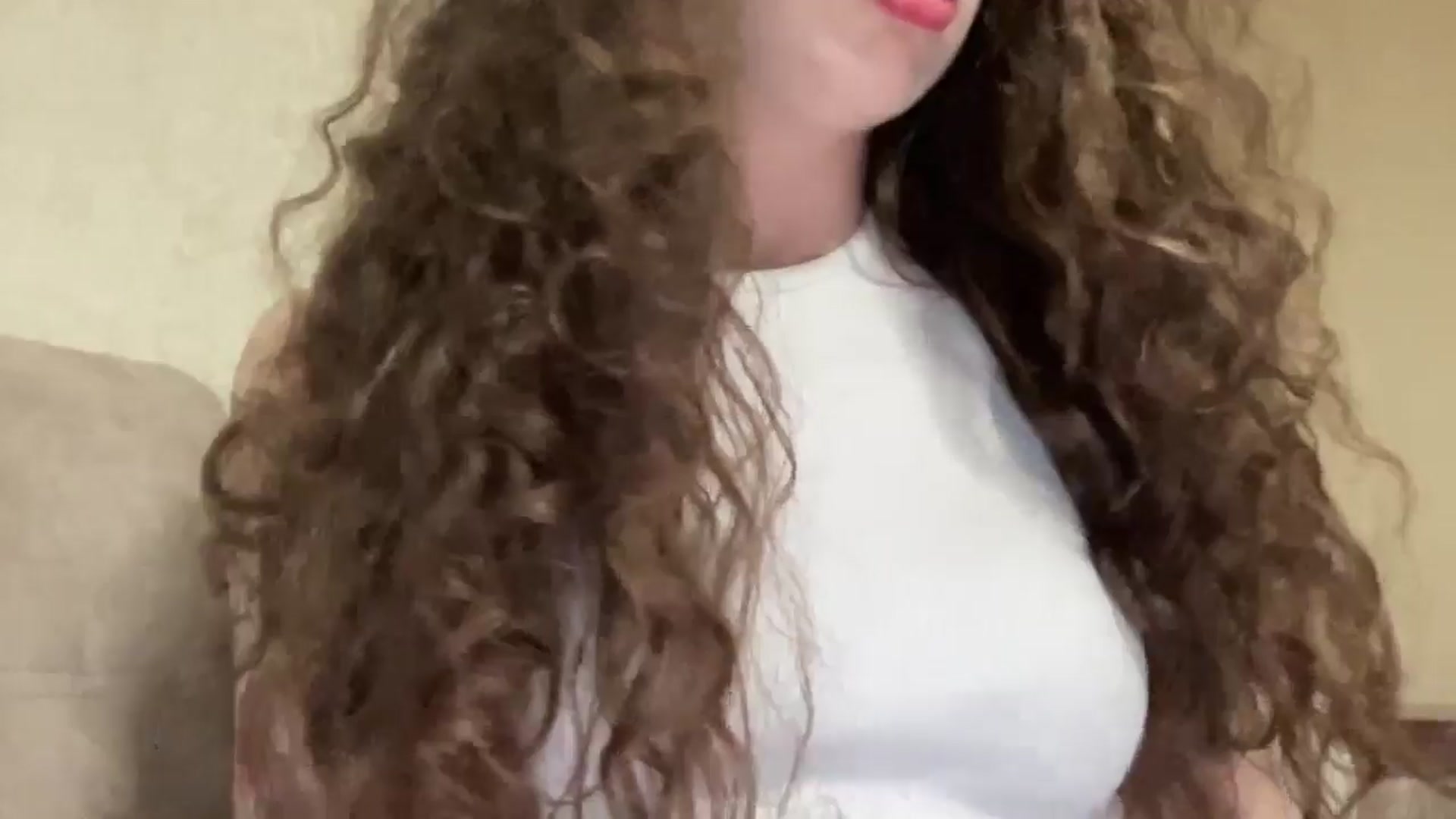 Gallery image thumbnail from CurlyDream's myfreecams stream on, 04/23/2026, 19:09 image 4 of 20