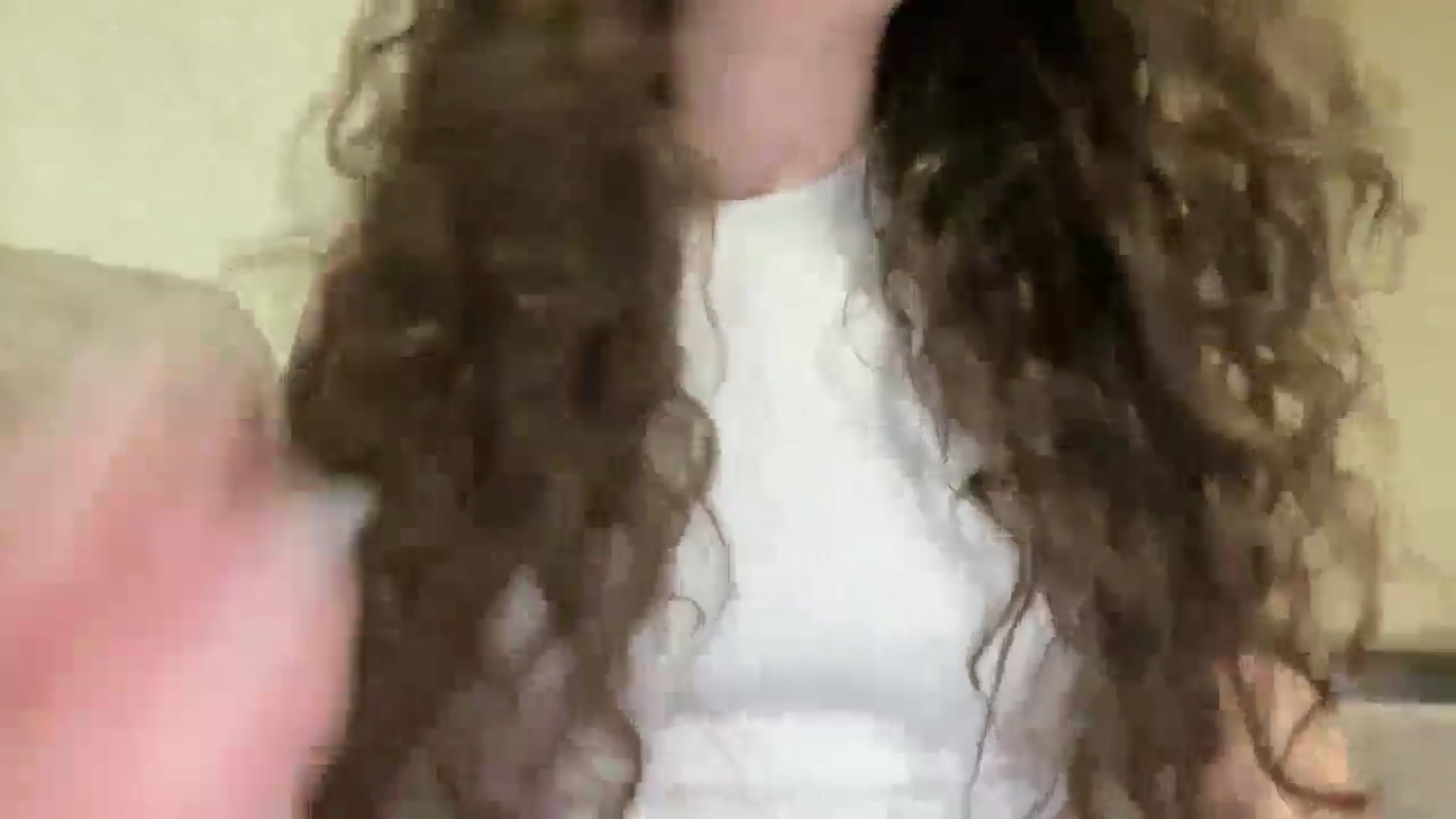 Gallery image thumbnail from CurlyDream's myfreecams stream on, 04/23/2026, 19:09 image 18 of 20