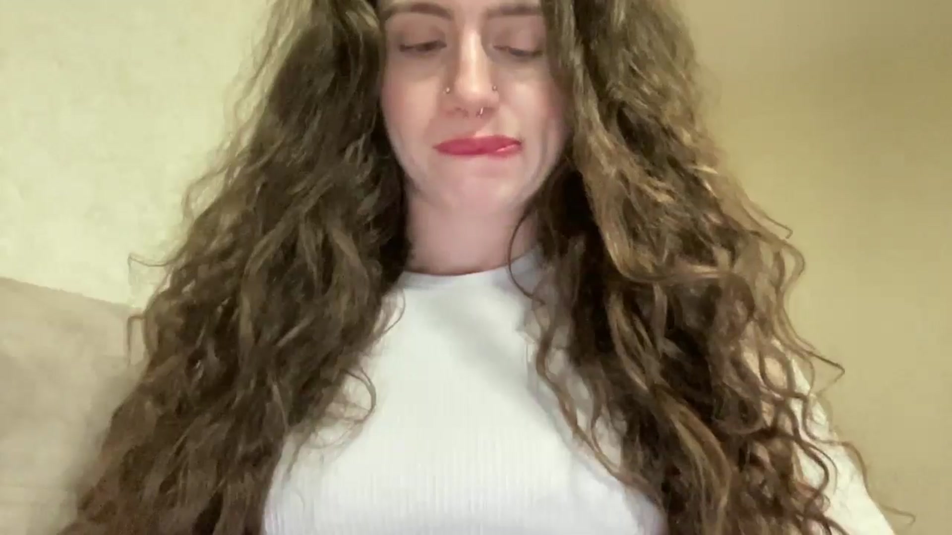 Gallery image thumbnail from CurlyDream's myfreecams stream on, 04/23/2026, 19:09 image 2 of 20