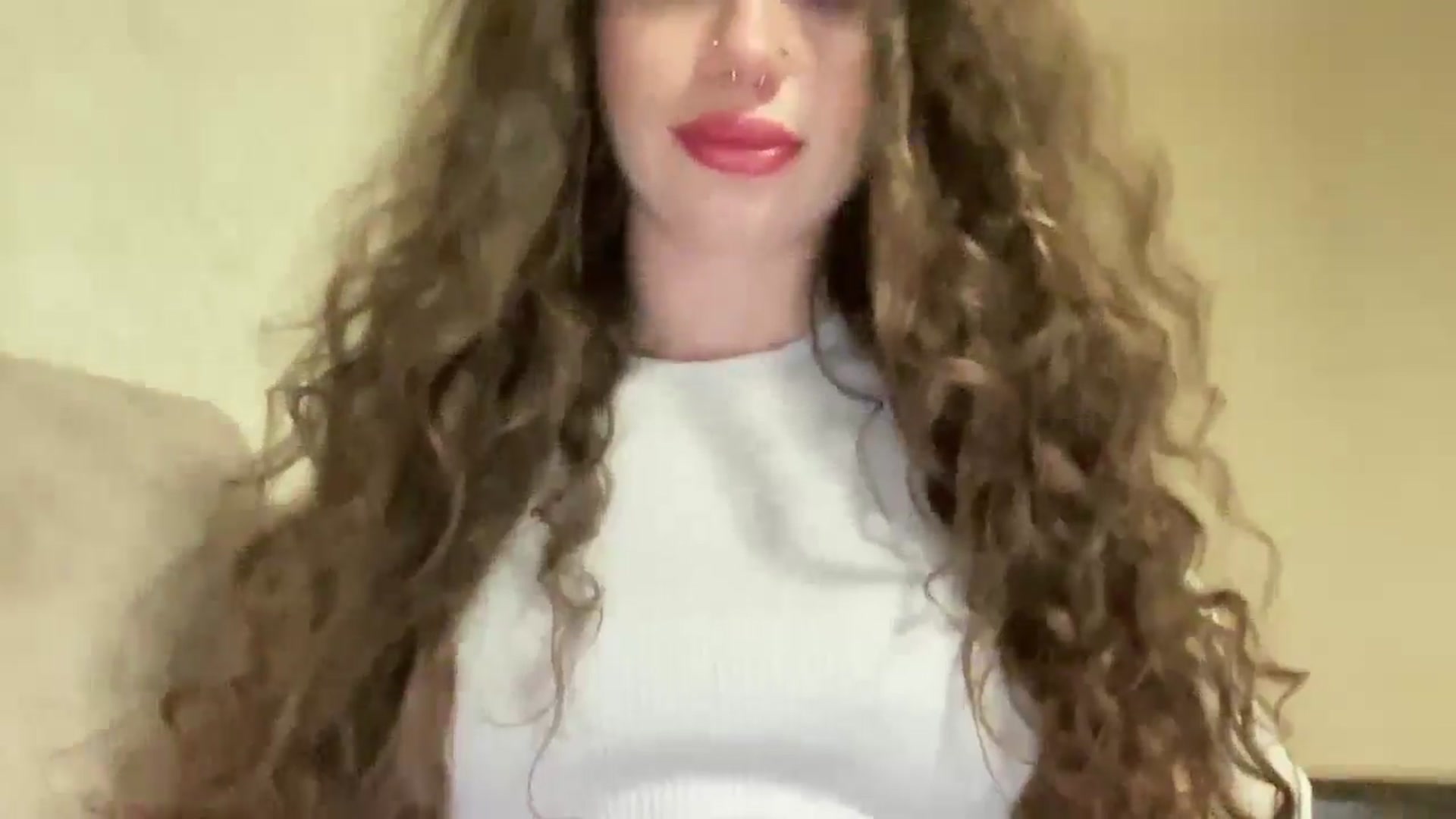 Gallery image thumbnail from CurlyDream's myfreecams stream on, 04/23/2026, 19:09 image 5 of 20