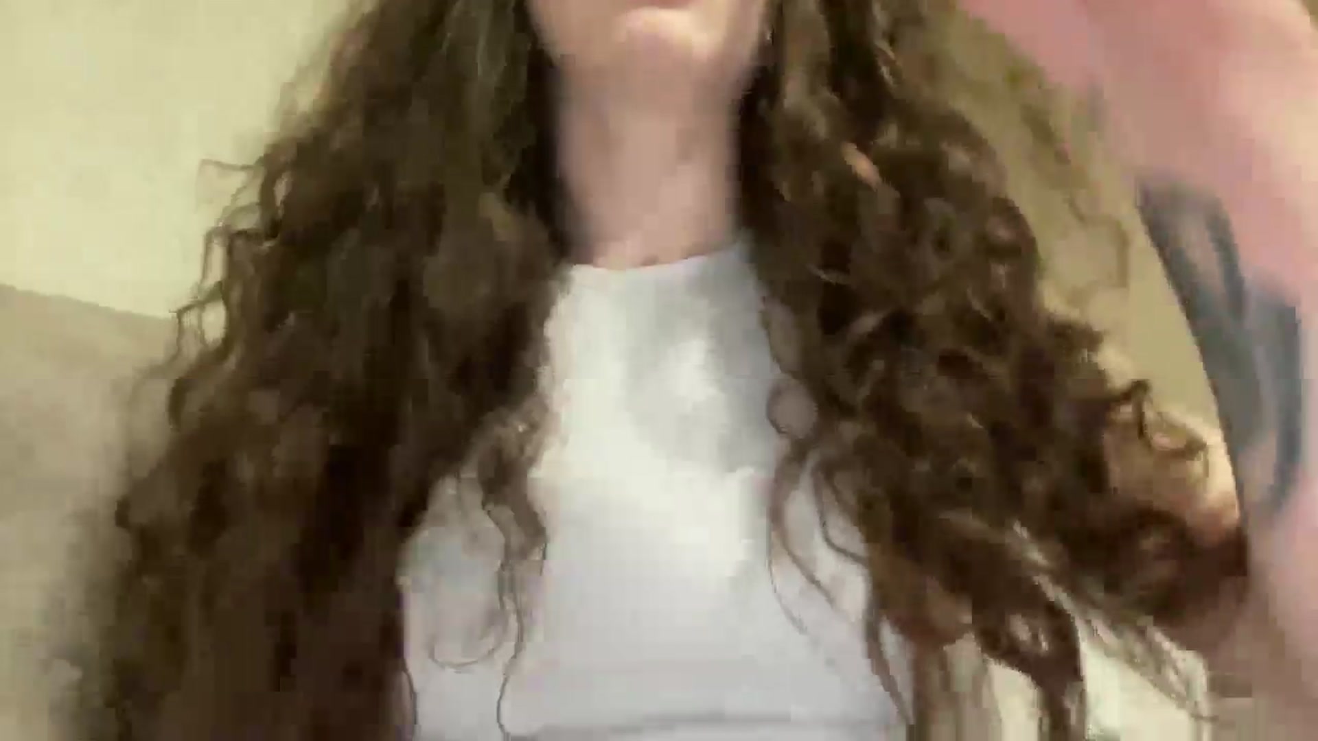 Gallery image thumbnail from CurlyDream's myfreecams stream on, 04/23/2026, 19:09 image 7 of 20