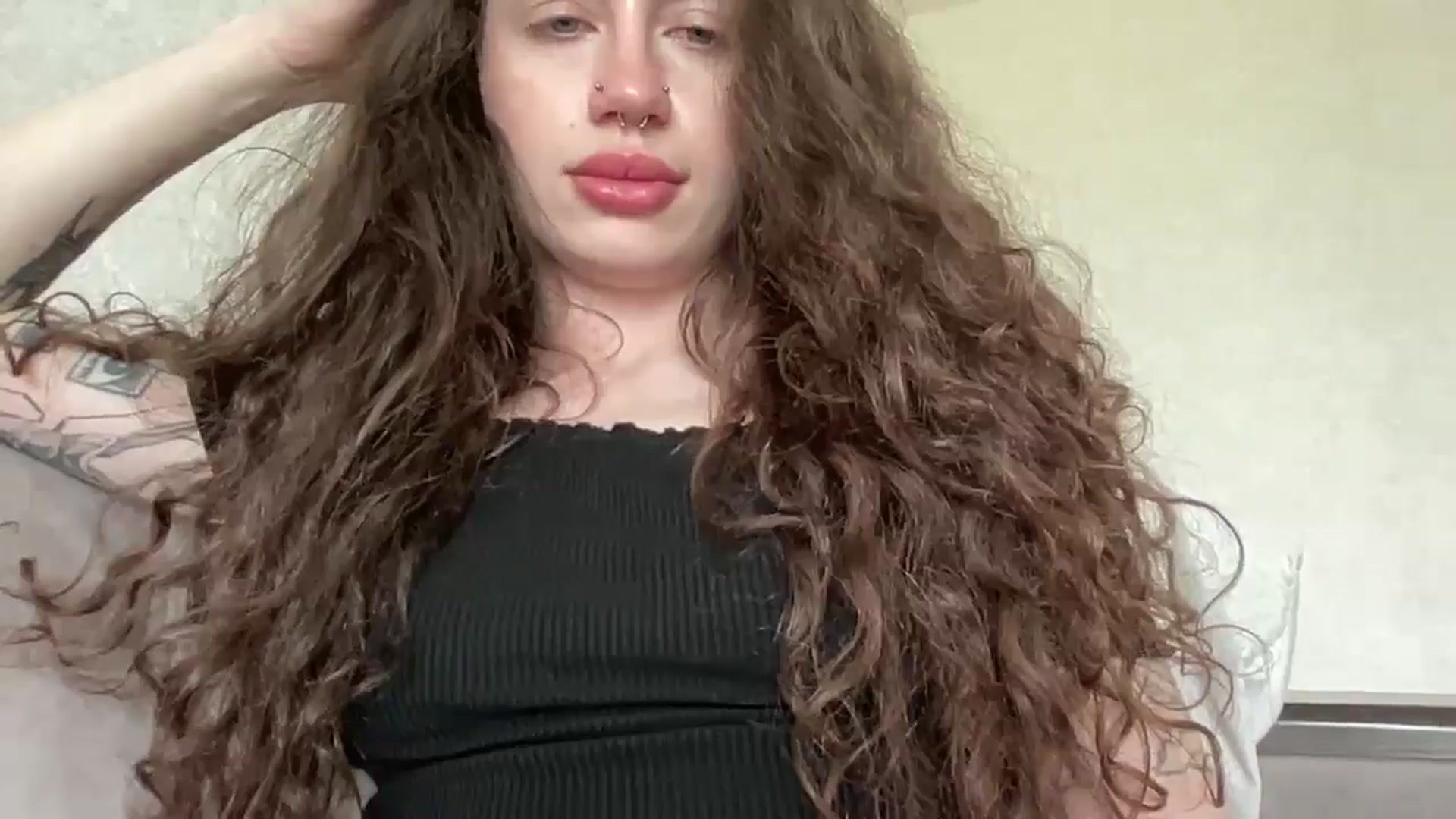 Gallery image thumbnail from CurlyDream's myfreecams stream on, 04/29/2026, 11:47 image 11 of 20