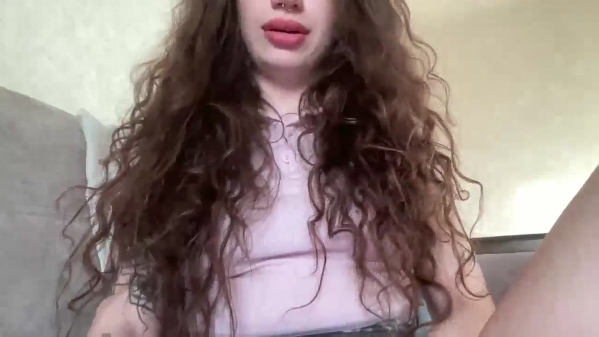 Gallery image thumbnail from CurlyDream's myfreecams stream on, 05/05/2026, 16:51 image 19 of 20