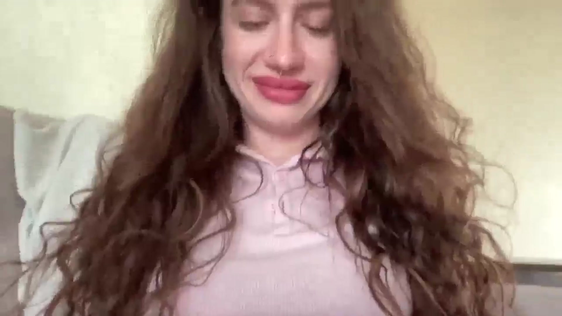 Gallery image thumbnail from CurlyDream's myfreecams stream on, 05/05/2026, 16:51 image 12 of 20