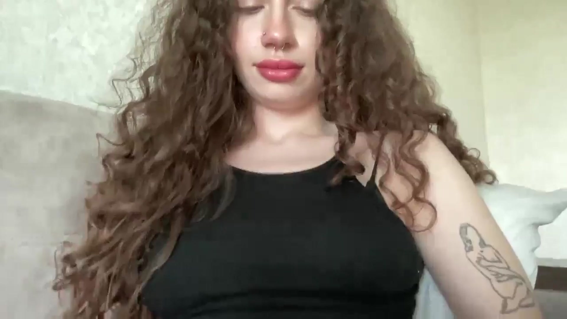 Gallery image thumbnail from CurlyDream's myfreecams stream on, 05/10/2026, 11:52 image 14 of 20