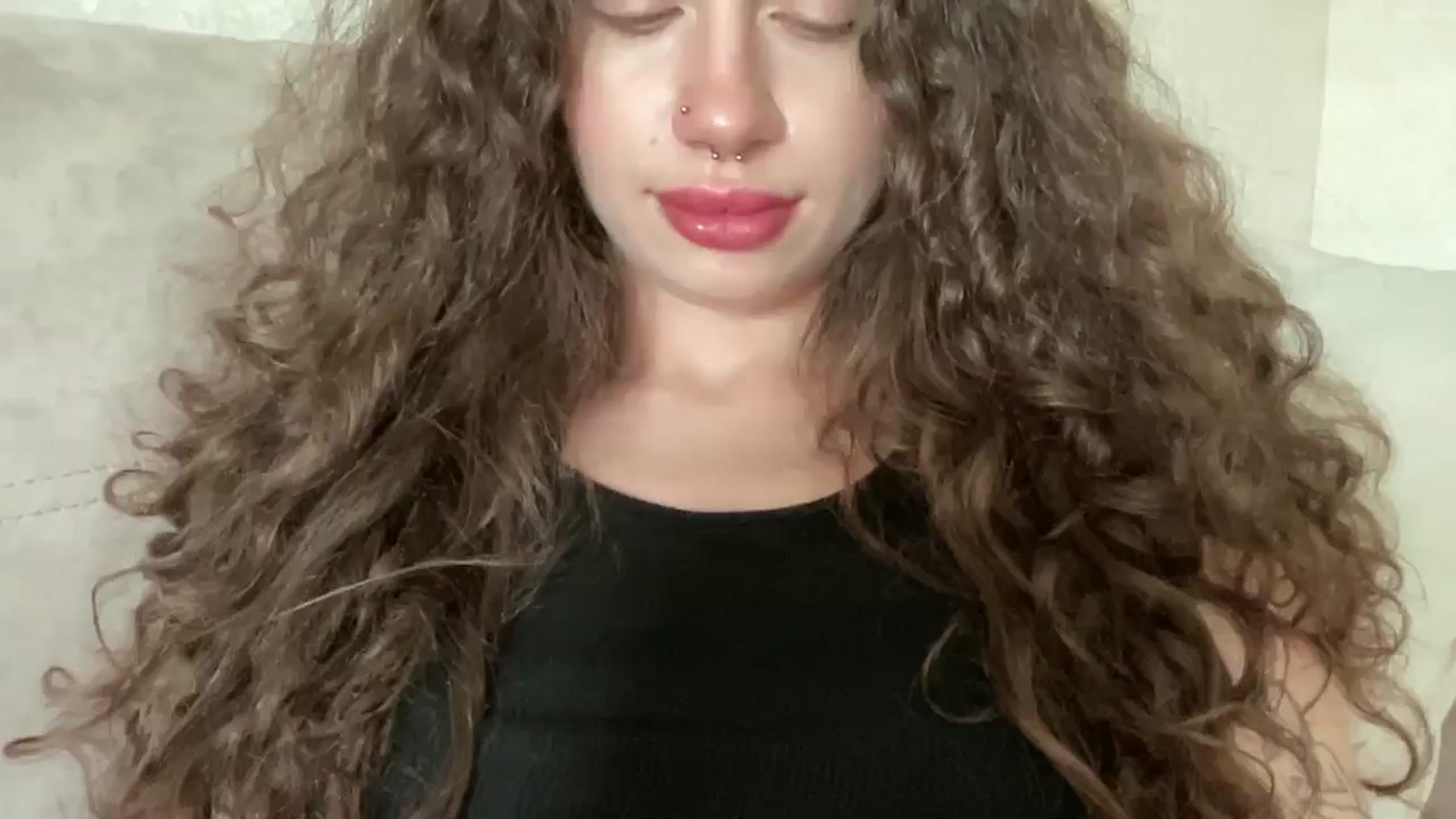 Gallery image thumbnail from CurlyDream's myfreecams stream on, 05/10/2026, 11:52 image 2 of 20