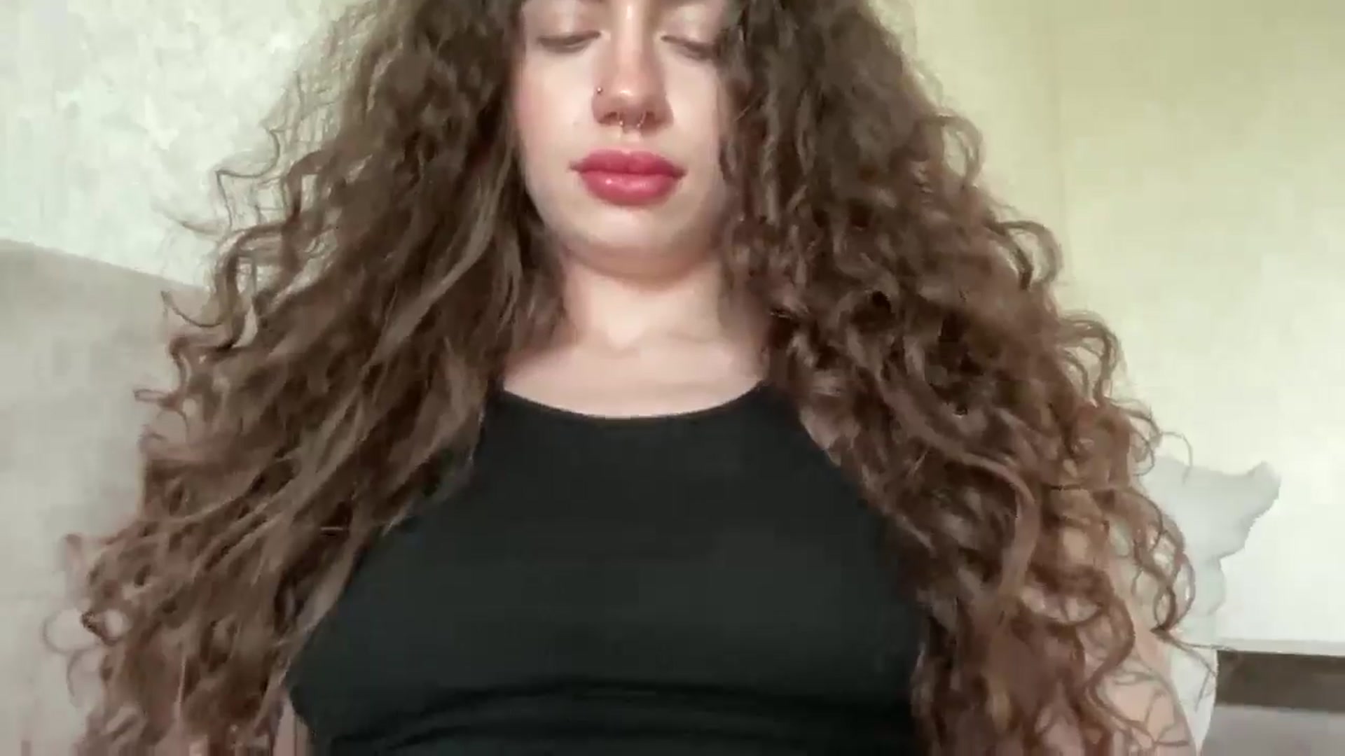 Gallery image thumbnail from CurlyDream's myfreecams stream on, 05/10/2026, 11:52 image 9 of 20