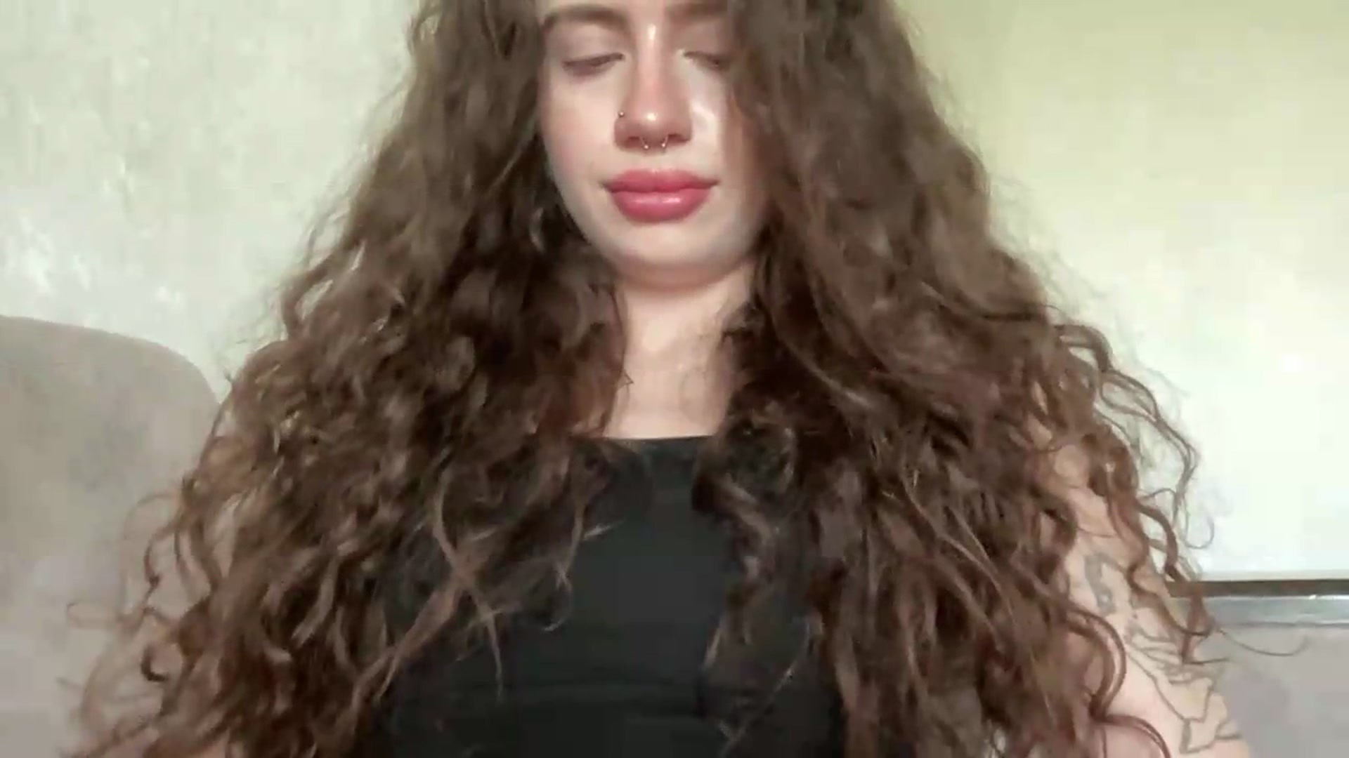 Gallery image thumbnail from CurlyDream's myfreecams stream on, 05/18/2026, 08:30 image 13 of 20