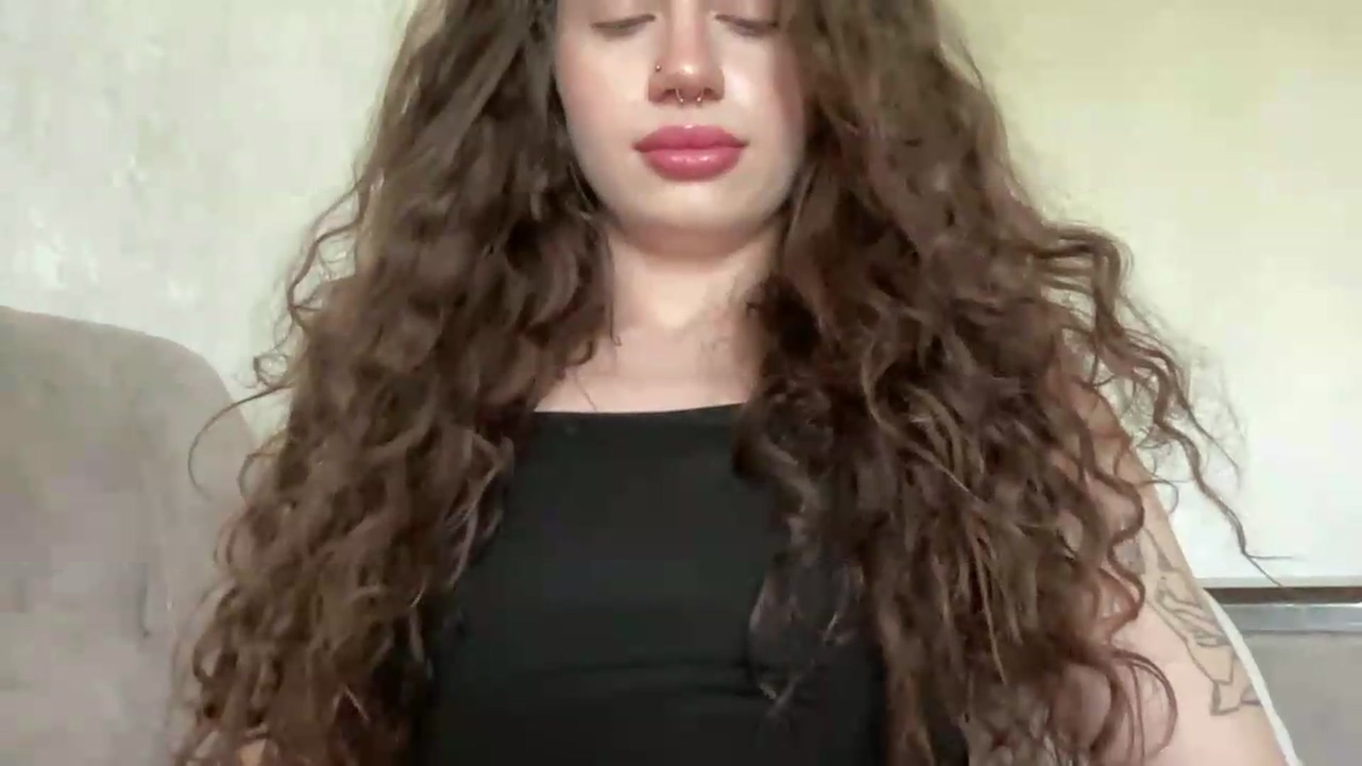 Gallery image thumbnail from CurlyDream's myfreecams stream on, 05/18/2026, 08:30 image 5 of 20