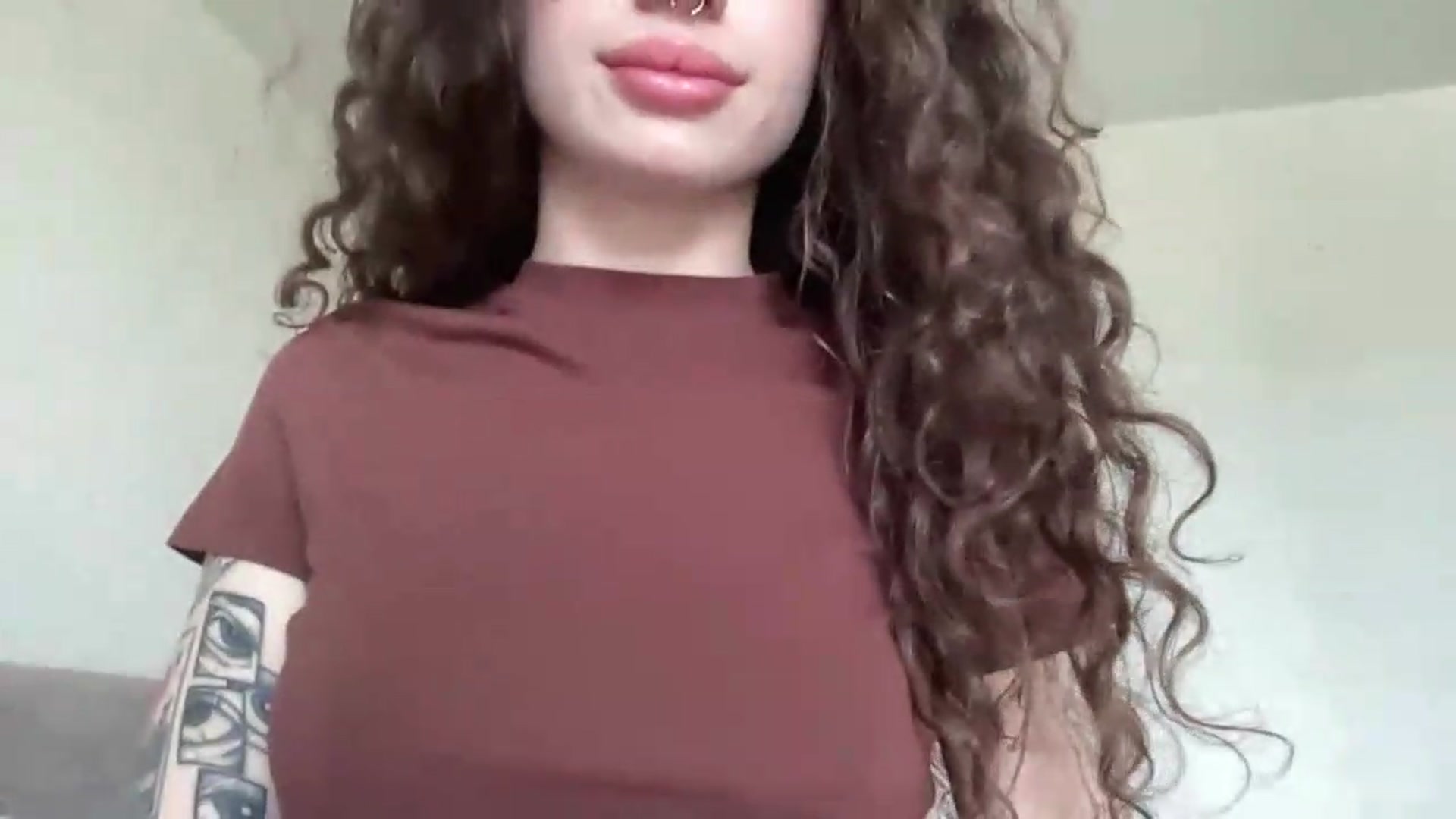Gallery image thumbnail from CurlyDream's myfreecams stream on, 05/27/2026, 11:56 image 17 of 20