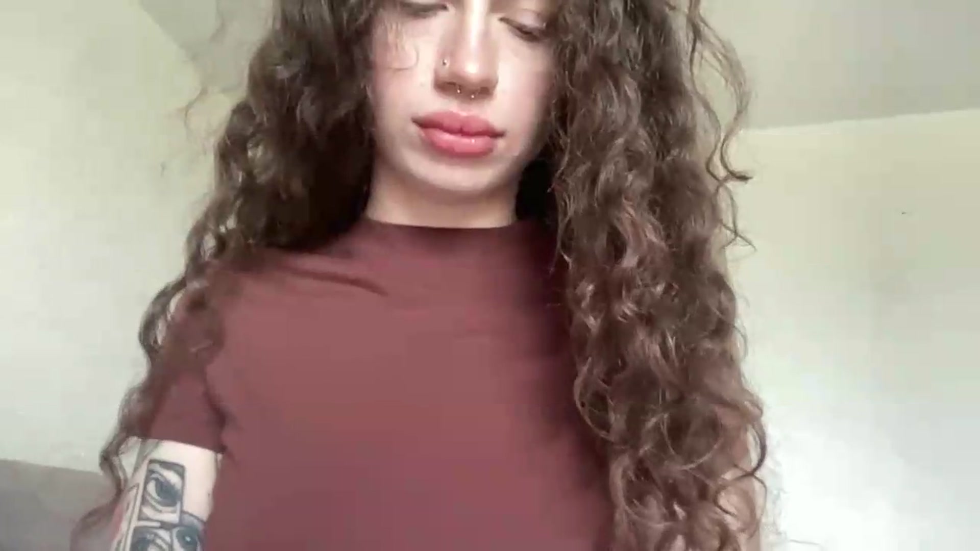 Gallery image thumbnail from CurlyDream's myfreecams stream on, 05/27/2026, 11:56 image 18 of 20