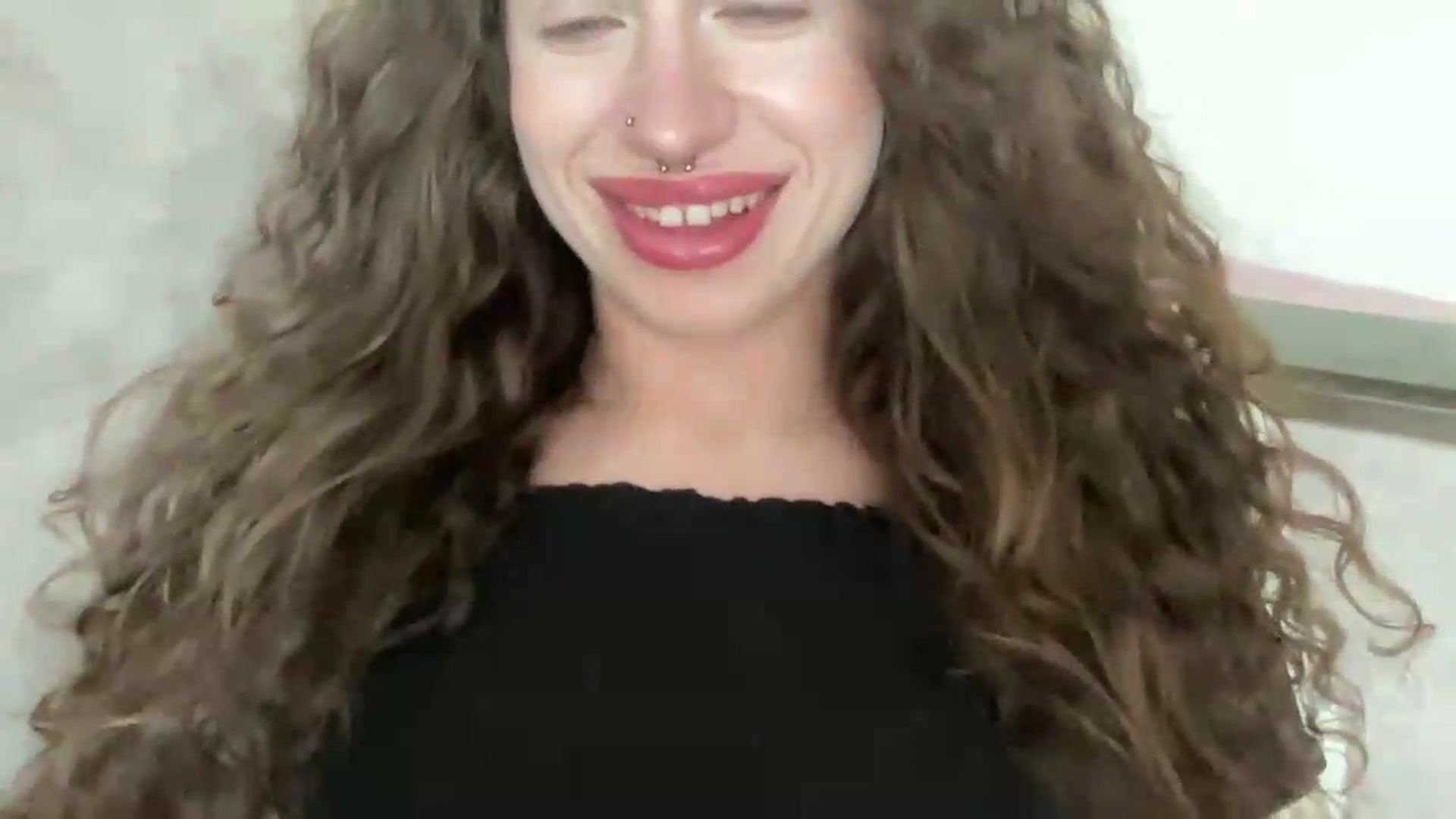 Gallery image thumbnail from CurlyDream's myfreecams stream on, 06/08/2026, 12:45 image 9 of 20