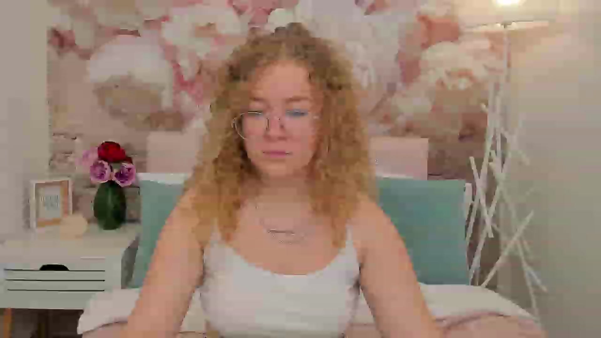 Gallery image thumbnail from CurlyLoverr's myfreecams stream on, 10/22/2023, 10:30 image 8 of 20